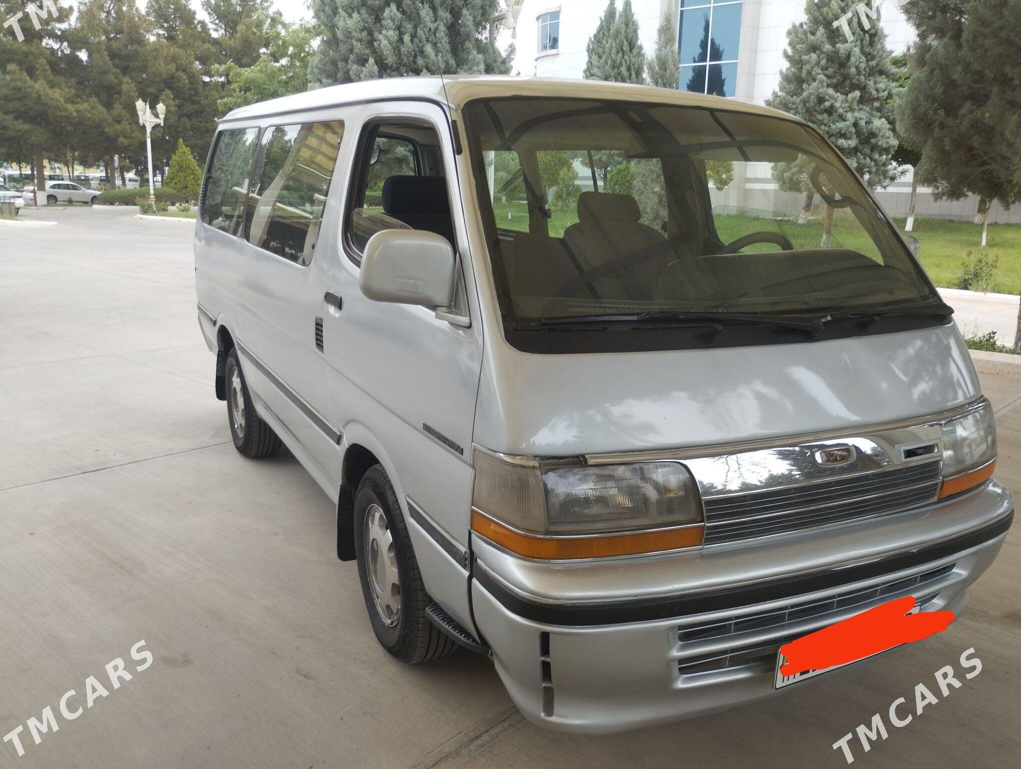Toyota Hiace 1995 - 78 000 TMT - Mary - img 1