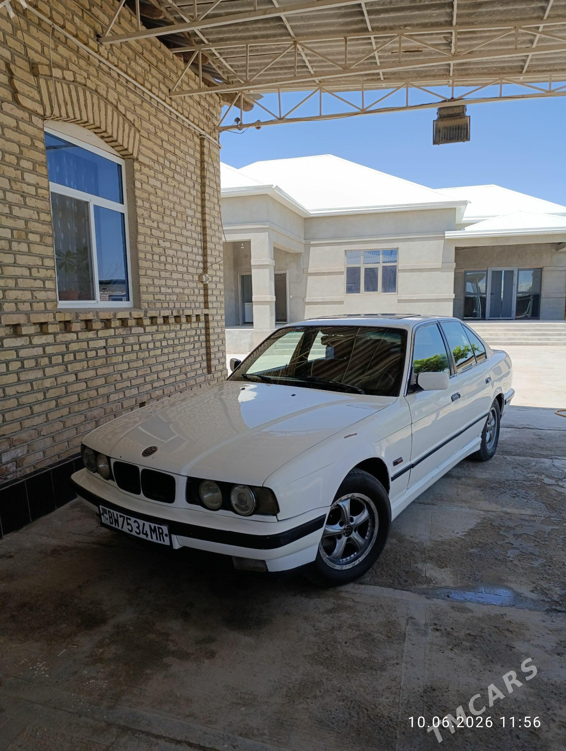 BMW 520 1990 - 52 000 TMT - Байрамали - img 1