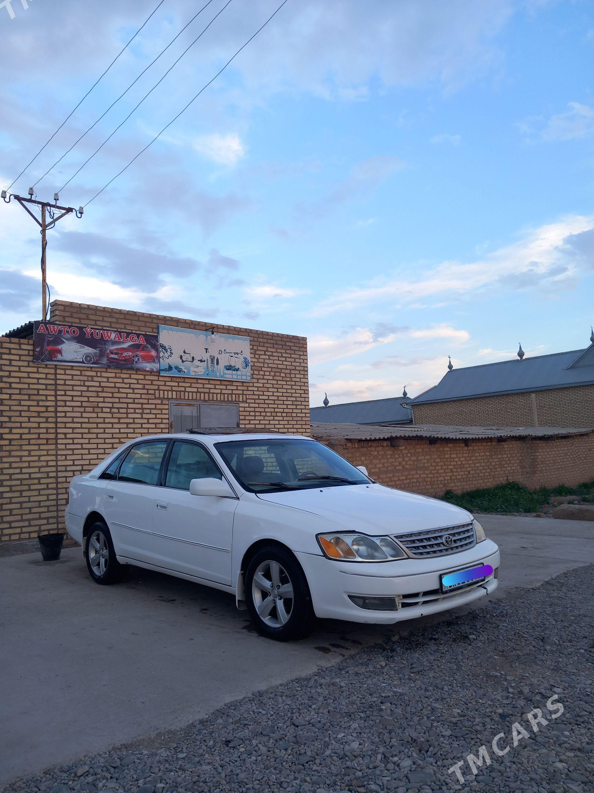 Toyota Avalon 2002 - 170 000 TMT - Sarahs - img 1
