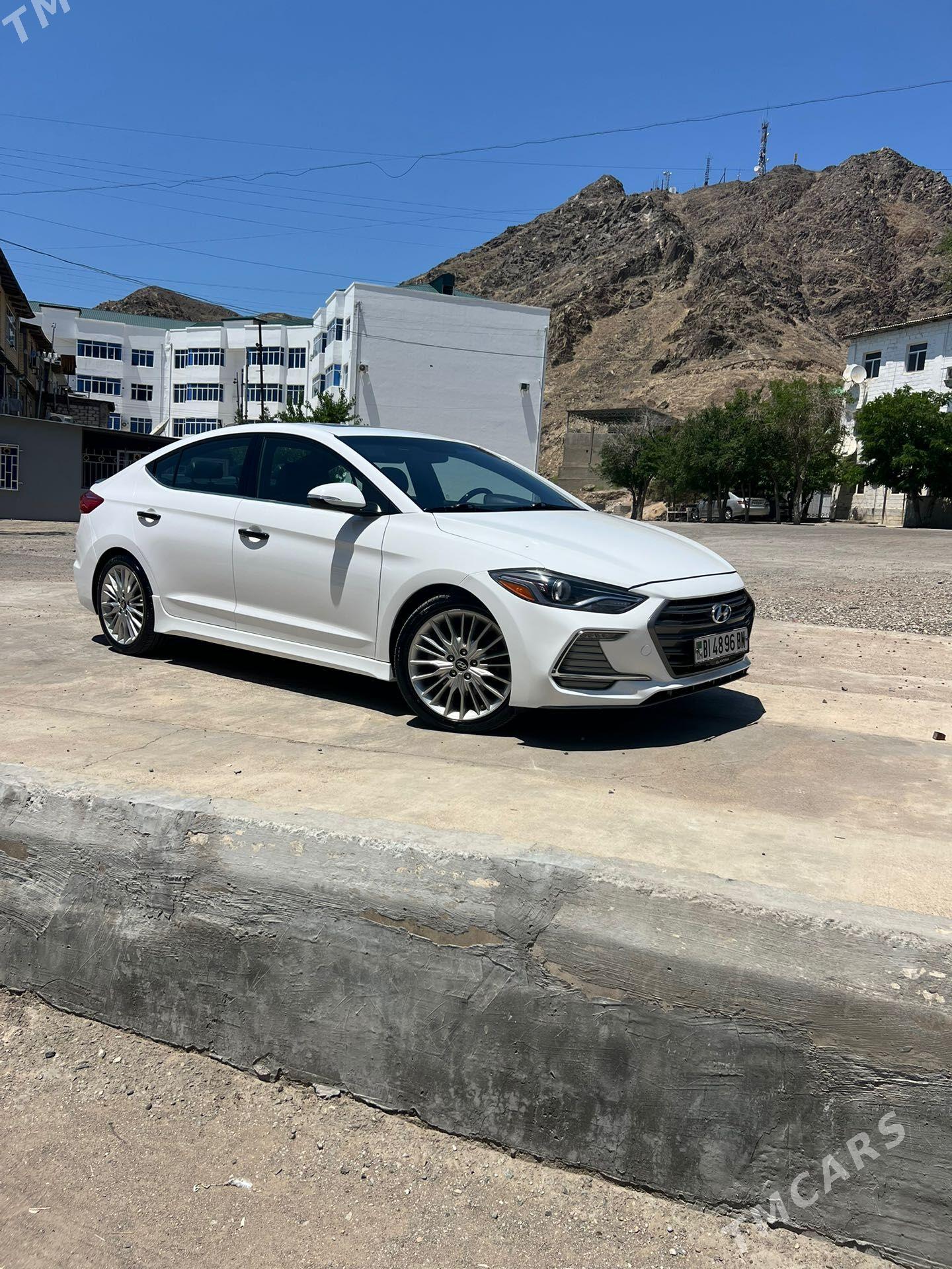 Hyundai Elantra 2017 - 230 000 TMT - Türkmenbaşy - img 1