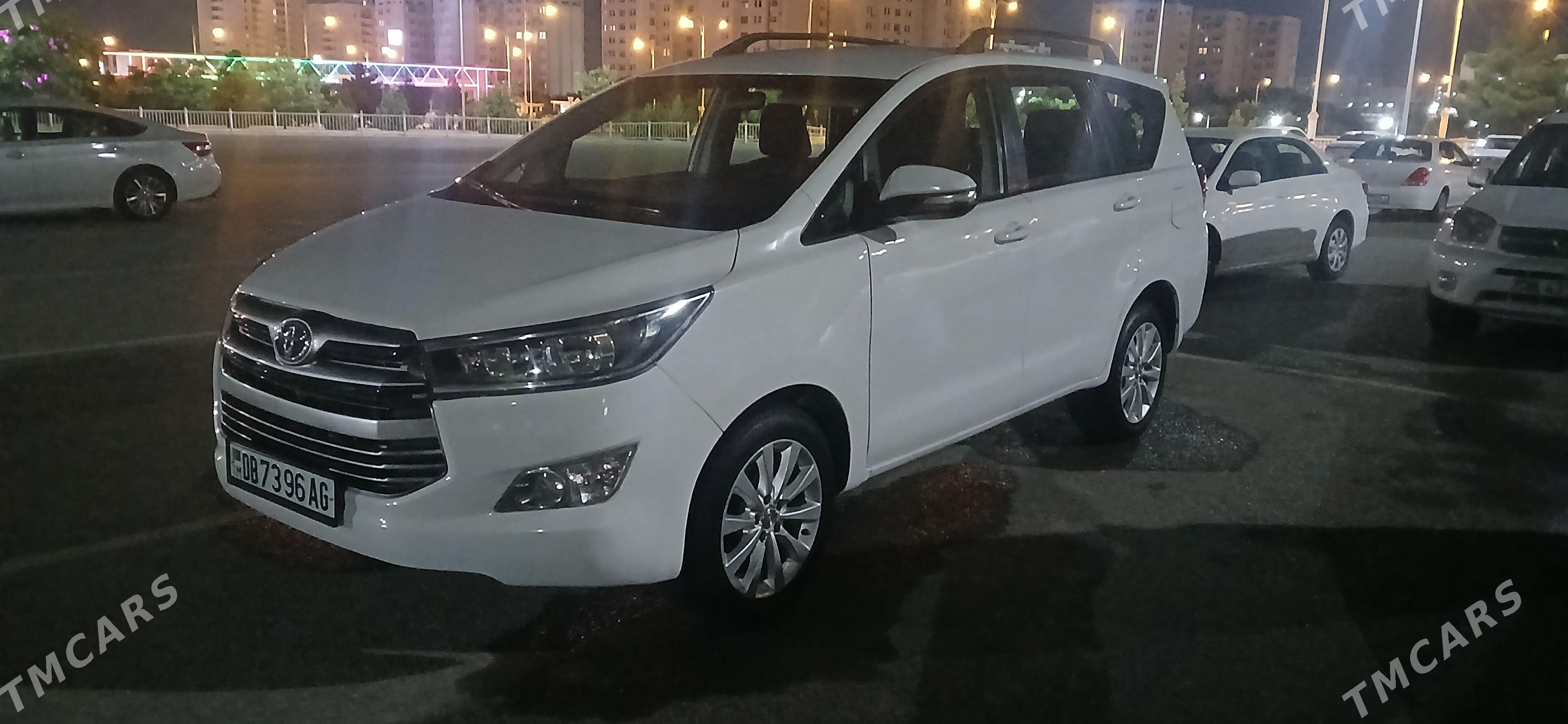 Toyota Innova 2021 - 300 000 TMT - Ашхабад - img 1