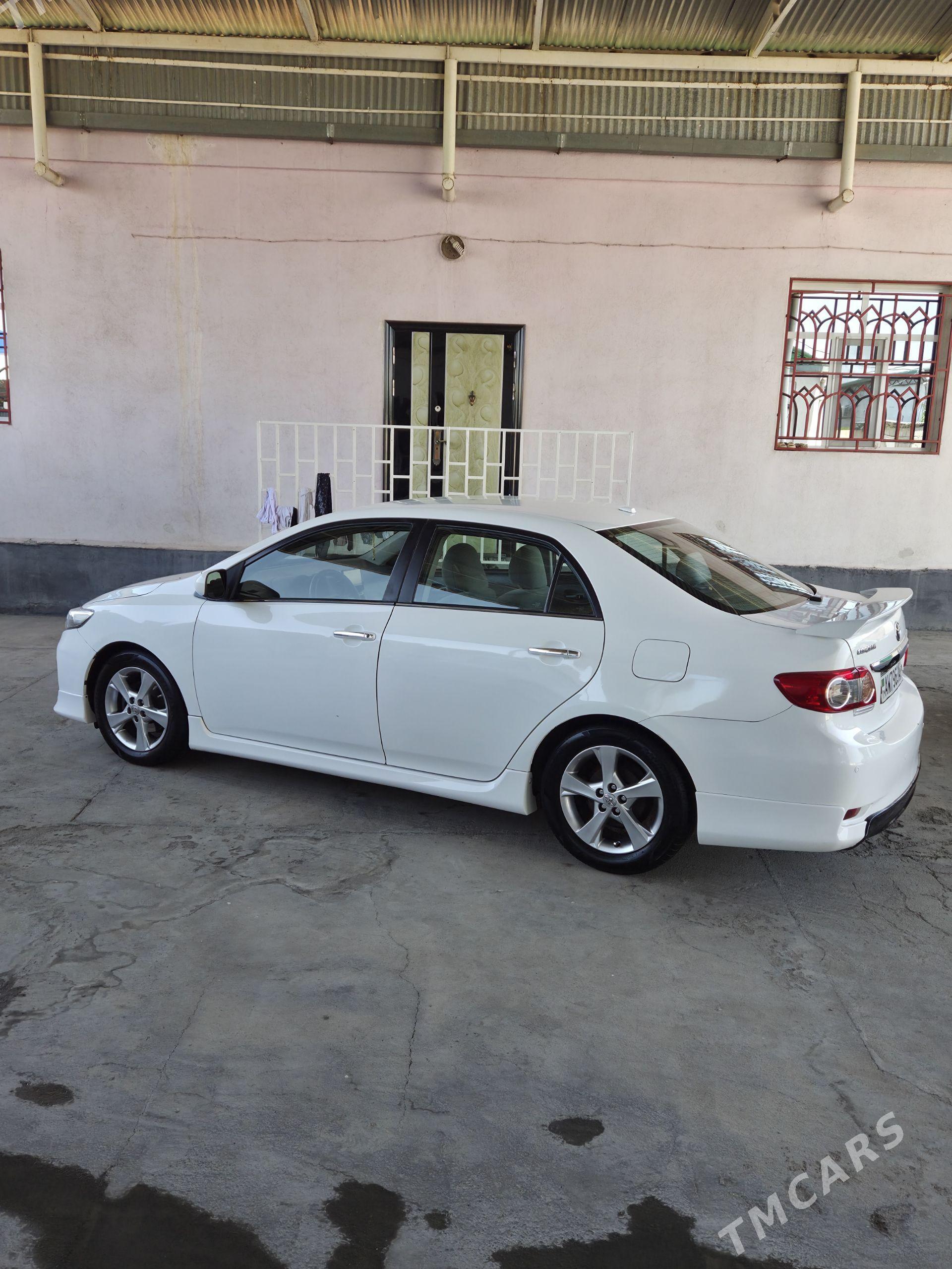 Toyota Corolla 2010 - 170 000 TMT - Büzmeýin - img 1