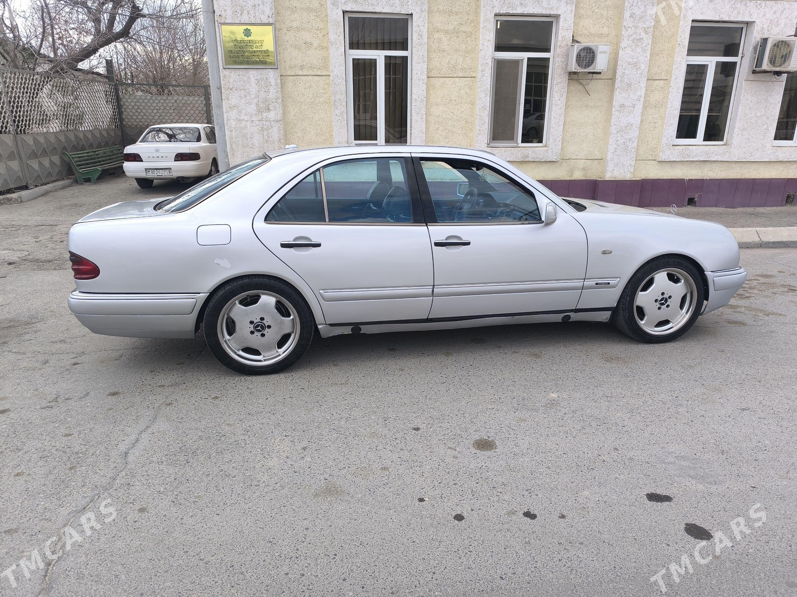 Mercedes-Benz S-Class 1997 - 120 000 TMT - Туркменабат - img 1