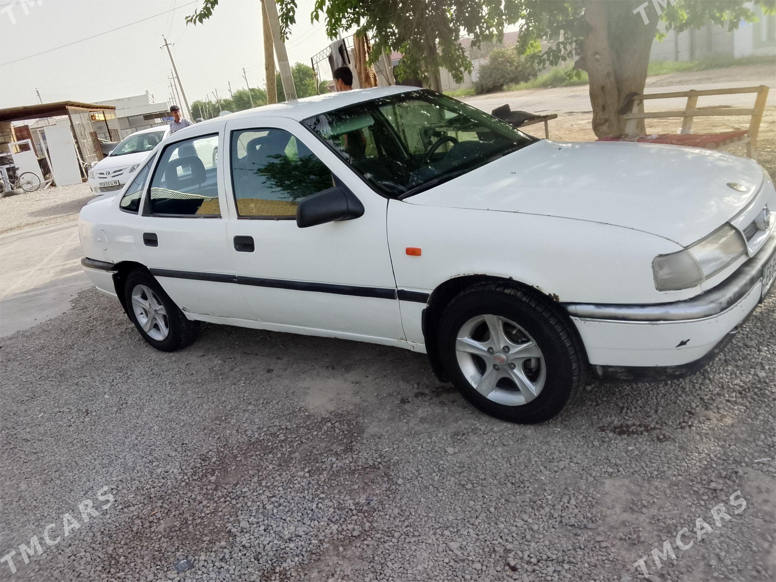 Opel Vectra 1993 - 35 000 TMT - Мары - img 1
