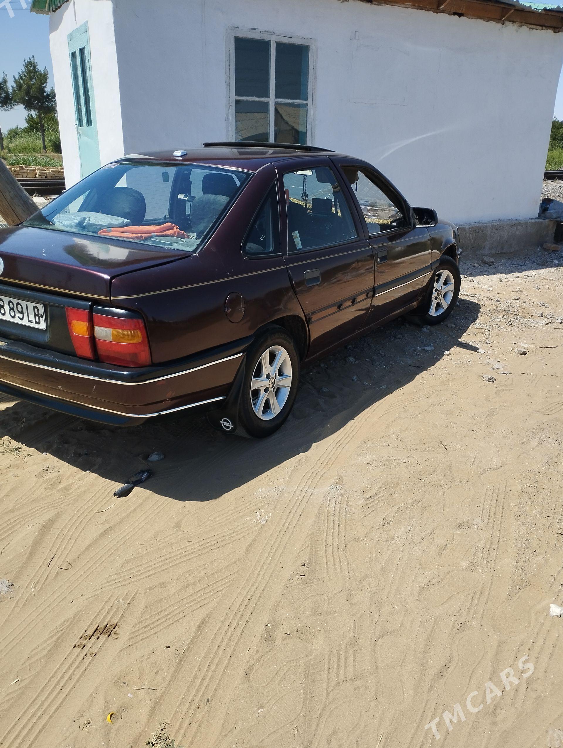 Opel Vectra 1992 - 30 000 TMT - Дянев - img 1