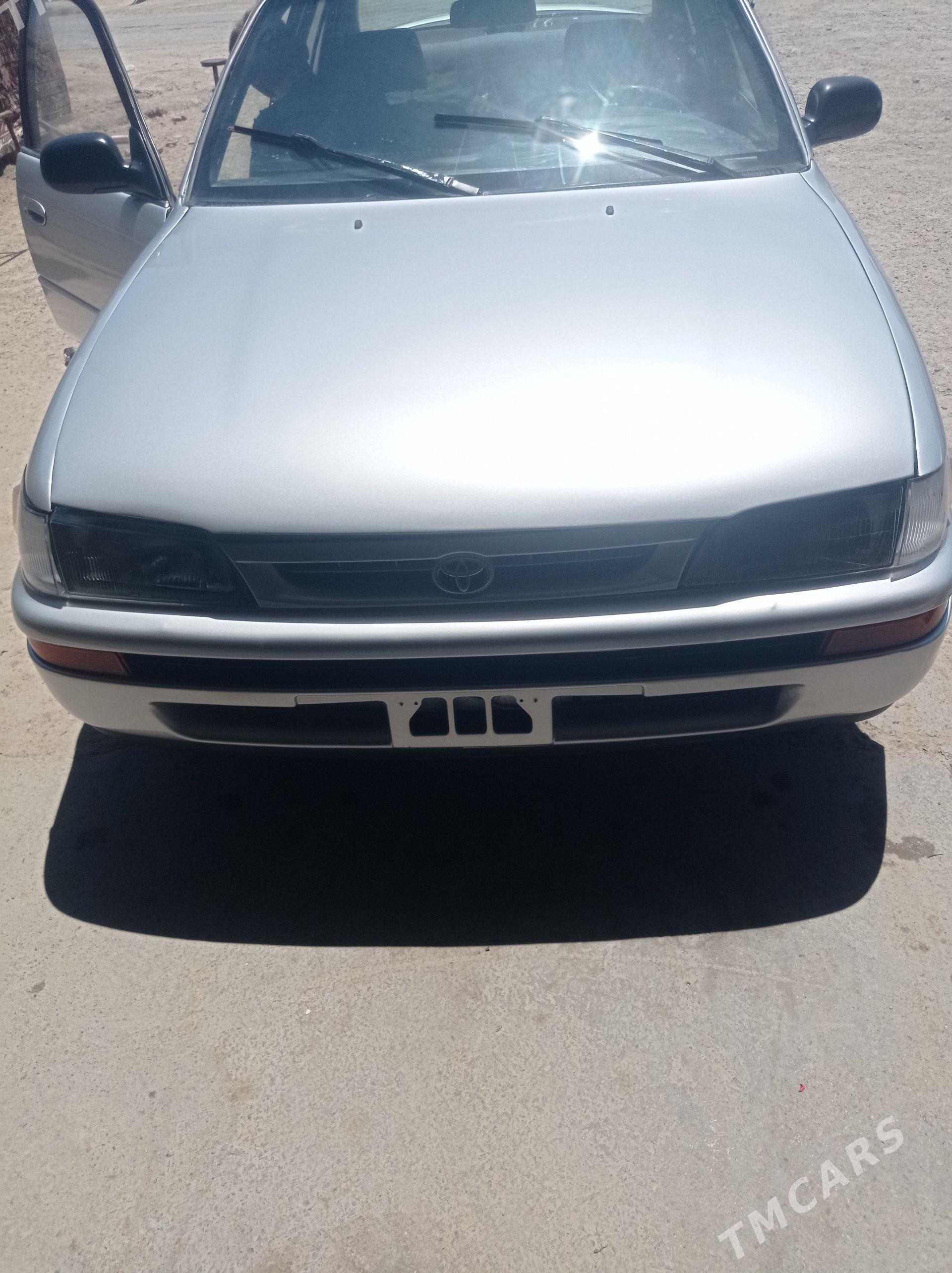 Toyota Corolla 1993 - 70 000 TMT - Мургап - img 1