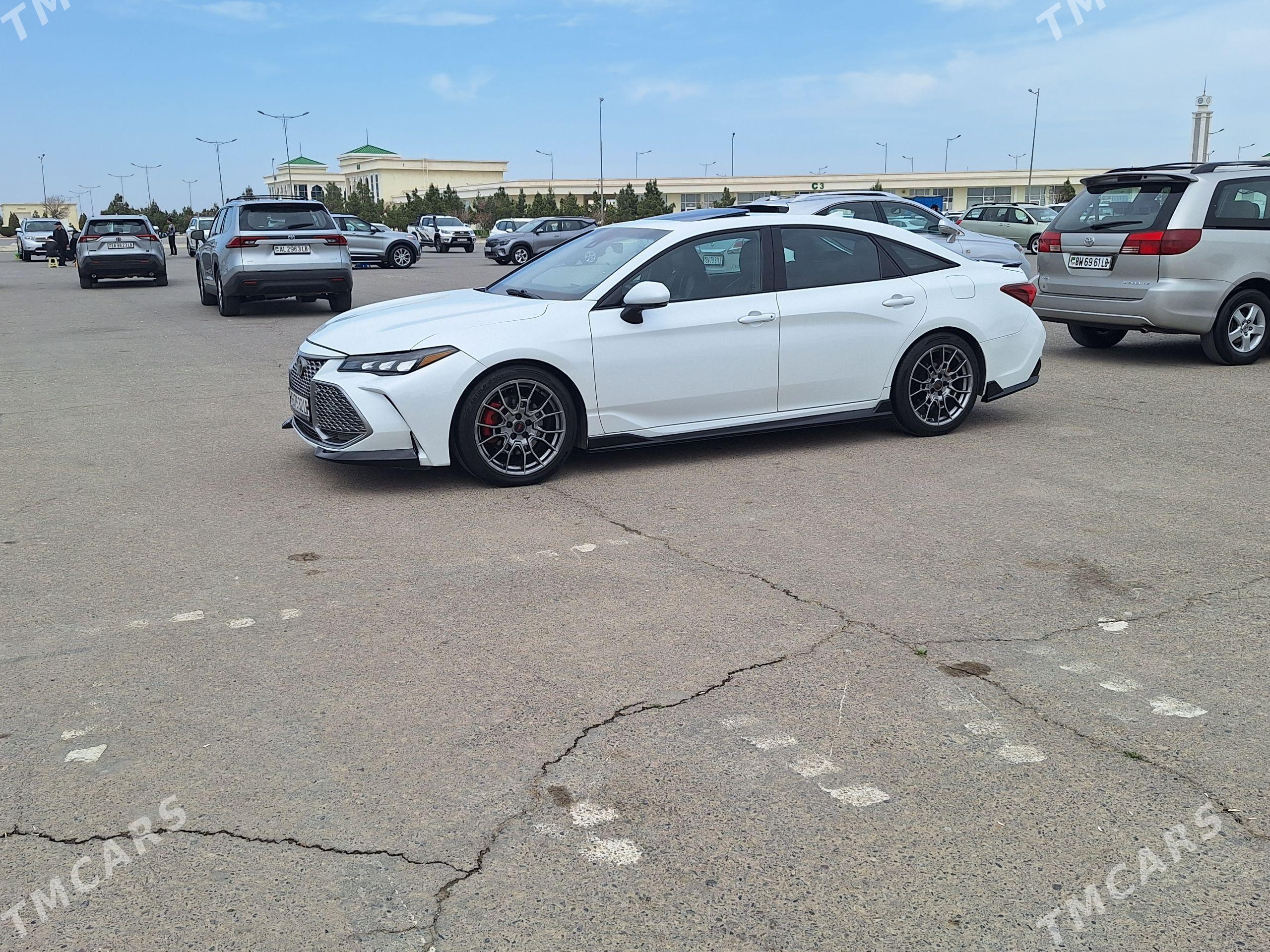 Toyota Aurion 2020 - 450 000 TMT - Чарджоу - img 1