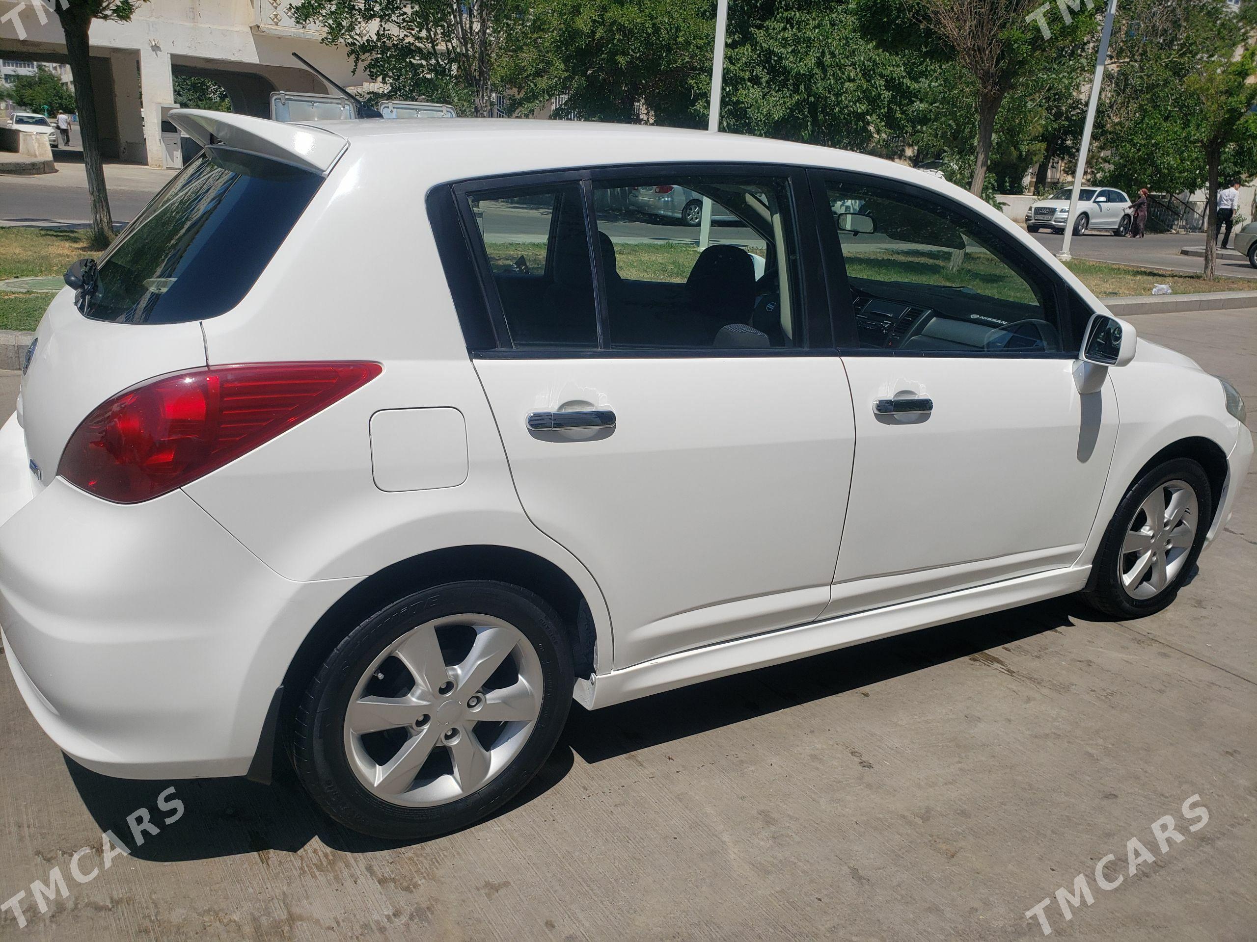 Nissan Versa 2010 - 142 000 TMT - Ашхабад - img 1