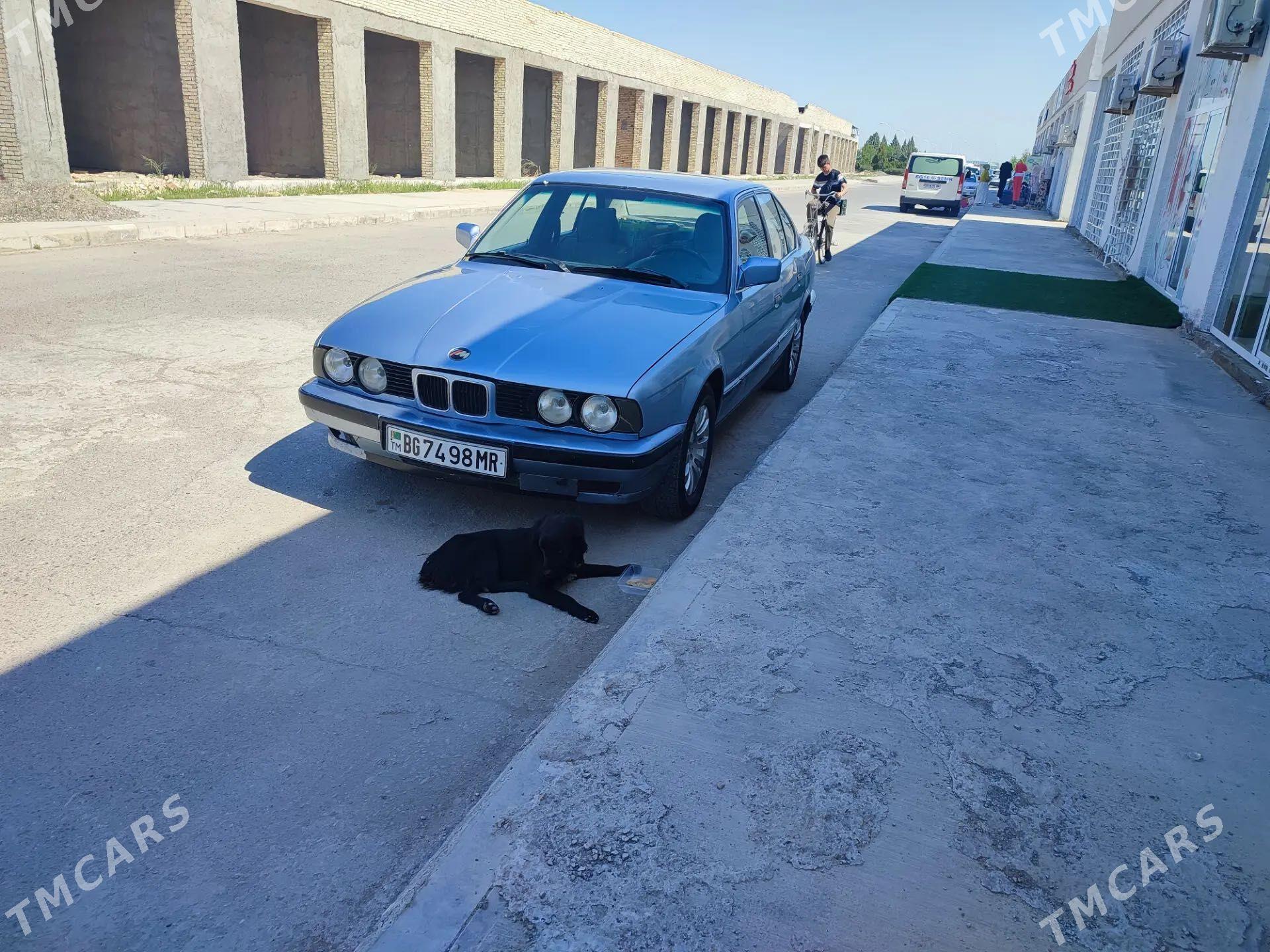 BMW 520 1990 - 42 000 TMT - Мары - img 1