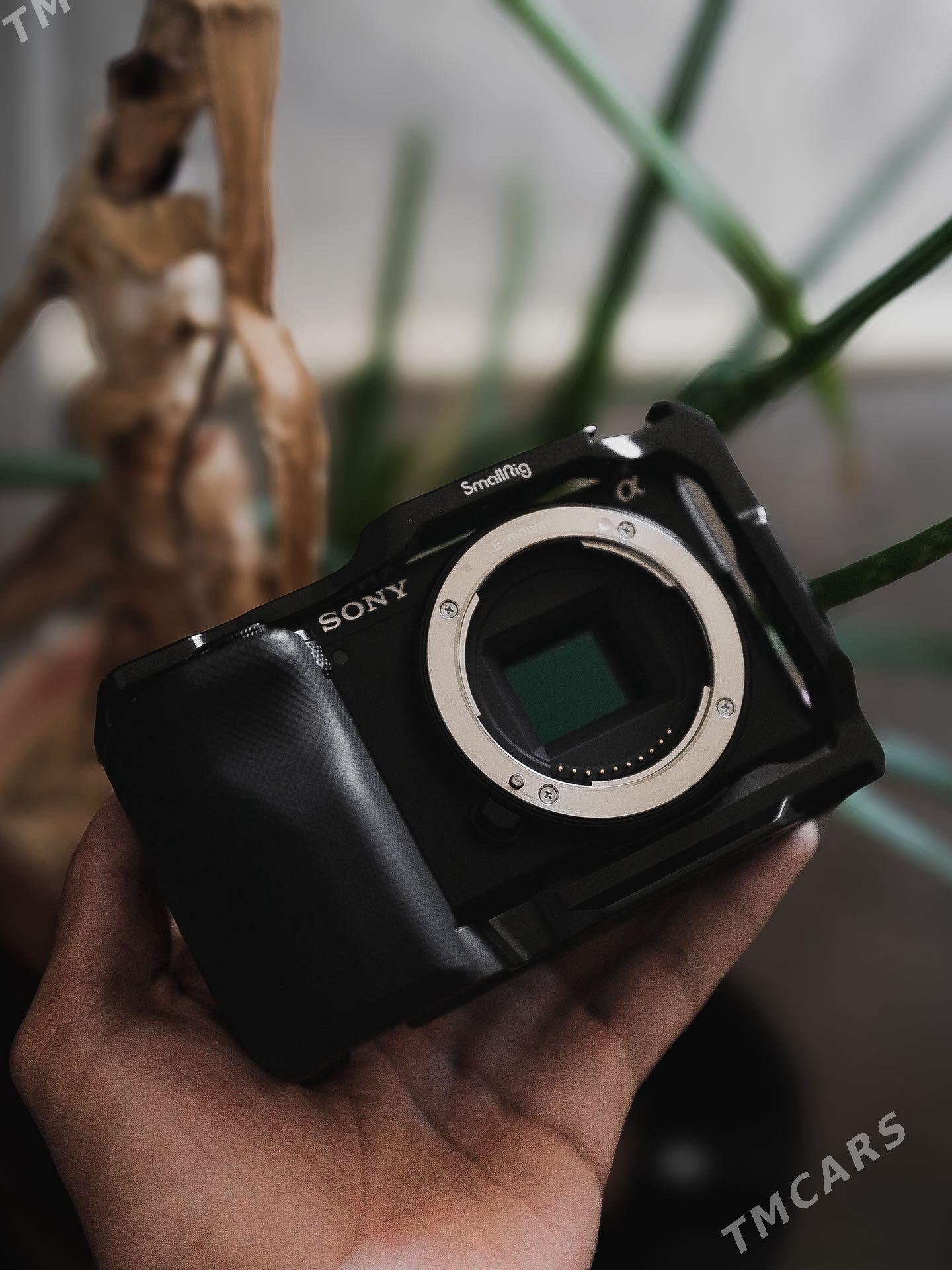 Sony ZV-E10 16-50mm, smallrig - Ашхабад - img 1
