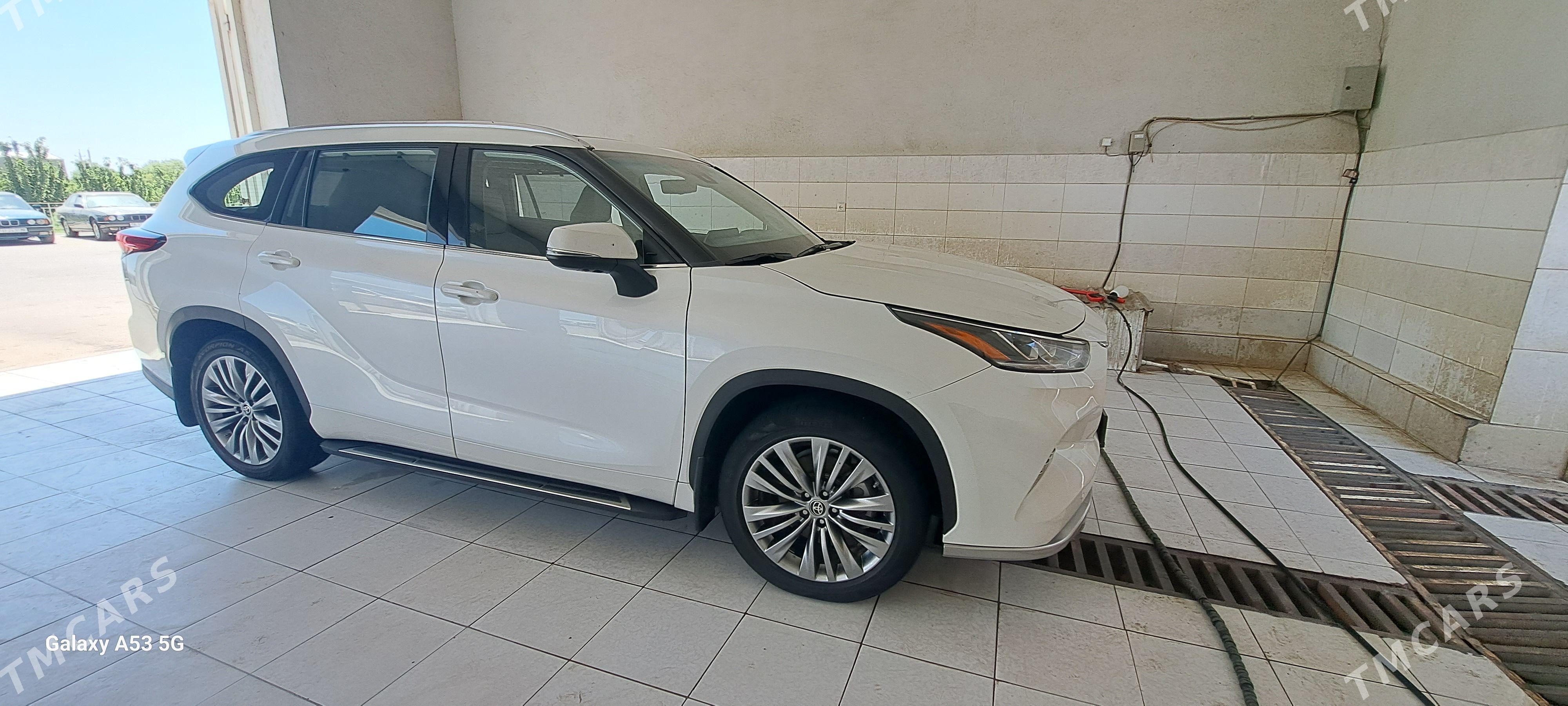 Toyota Highlander 2021 - 720 000 TMT - Мары - img 1