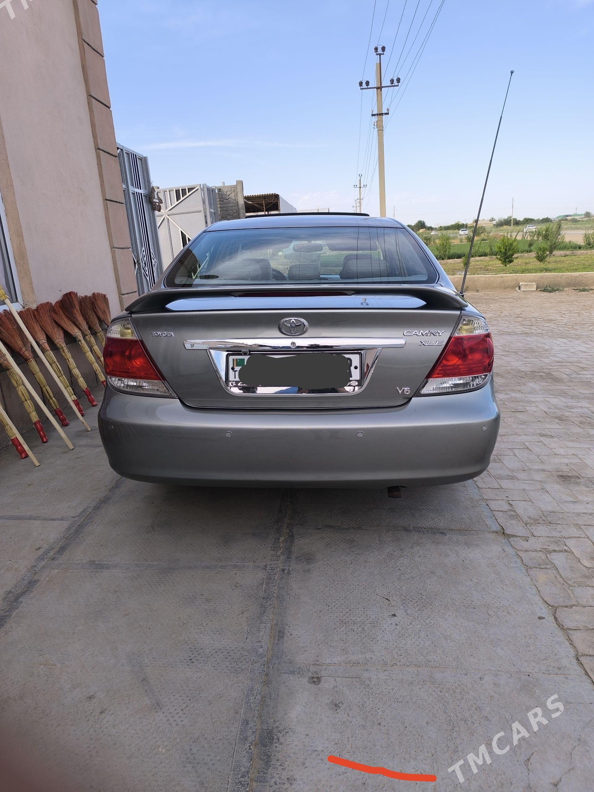 Toyota Camry 2005 - 260 000 TMT - Мары - img 1