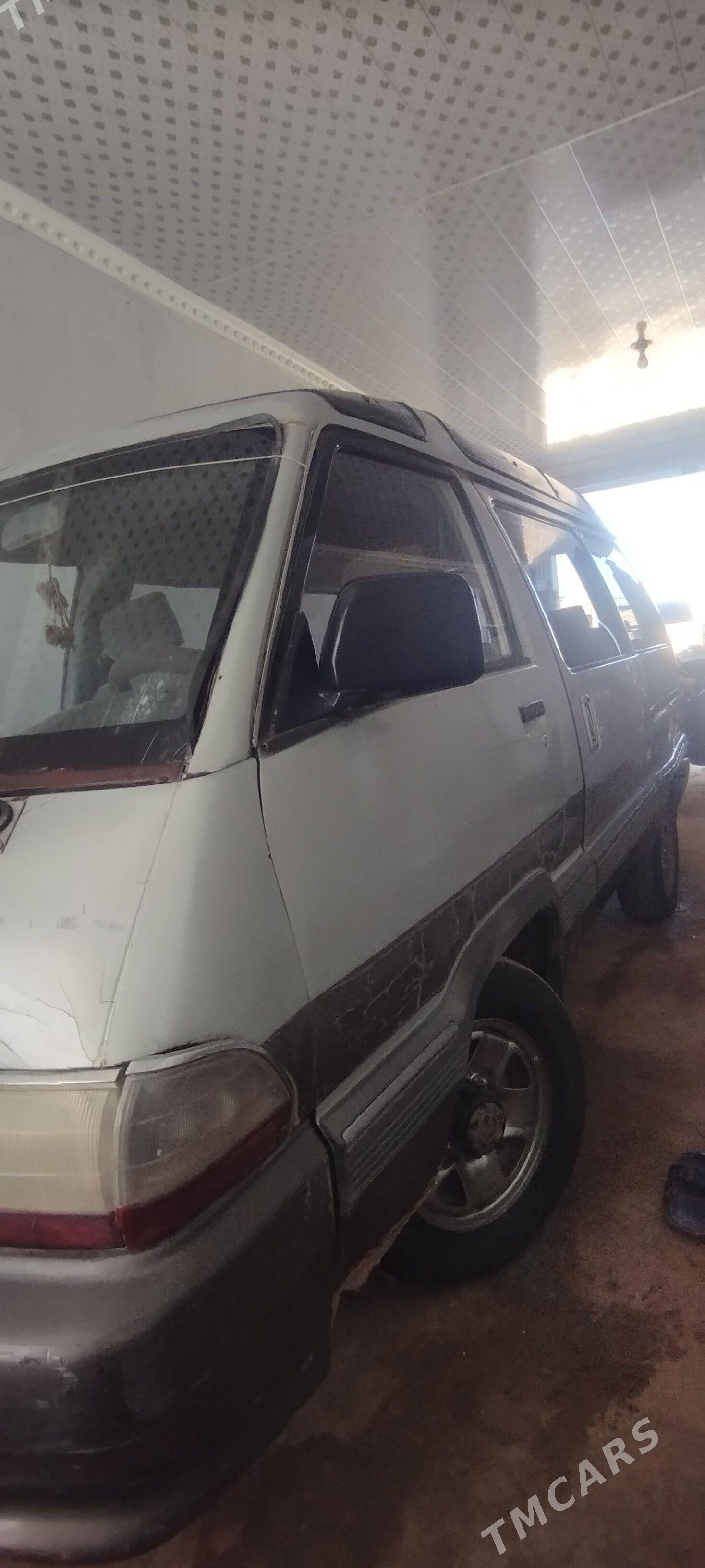 Toyota Town Ace 1989 - 13 000 TMT - Керки - img 1