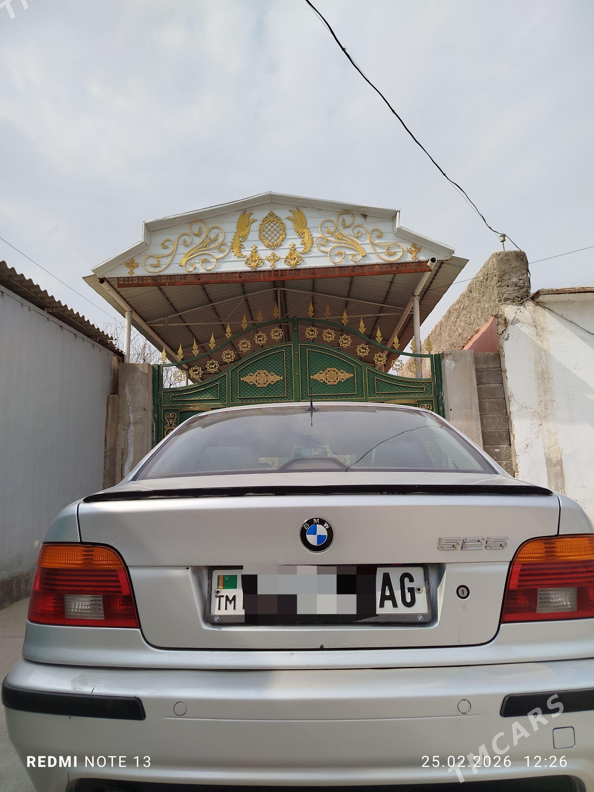 BMW E39 2001 - 150 000 TMT - Кака - img 1