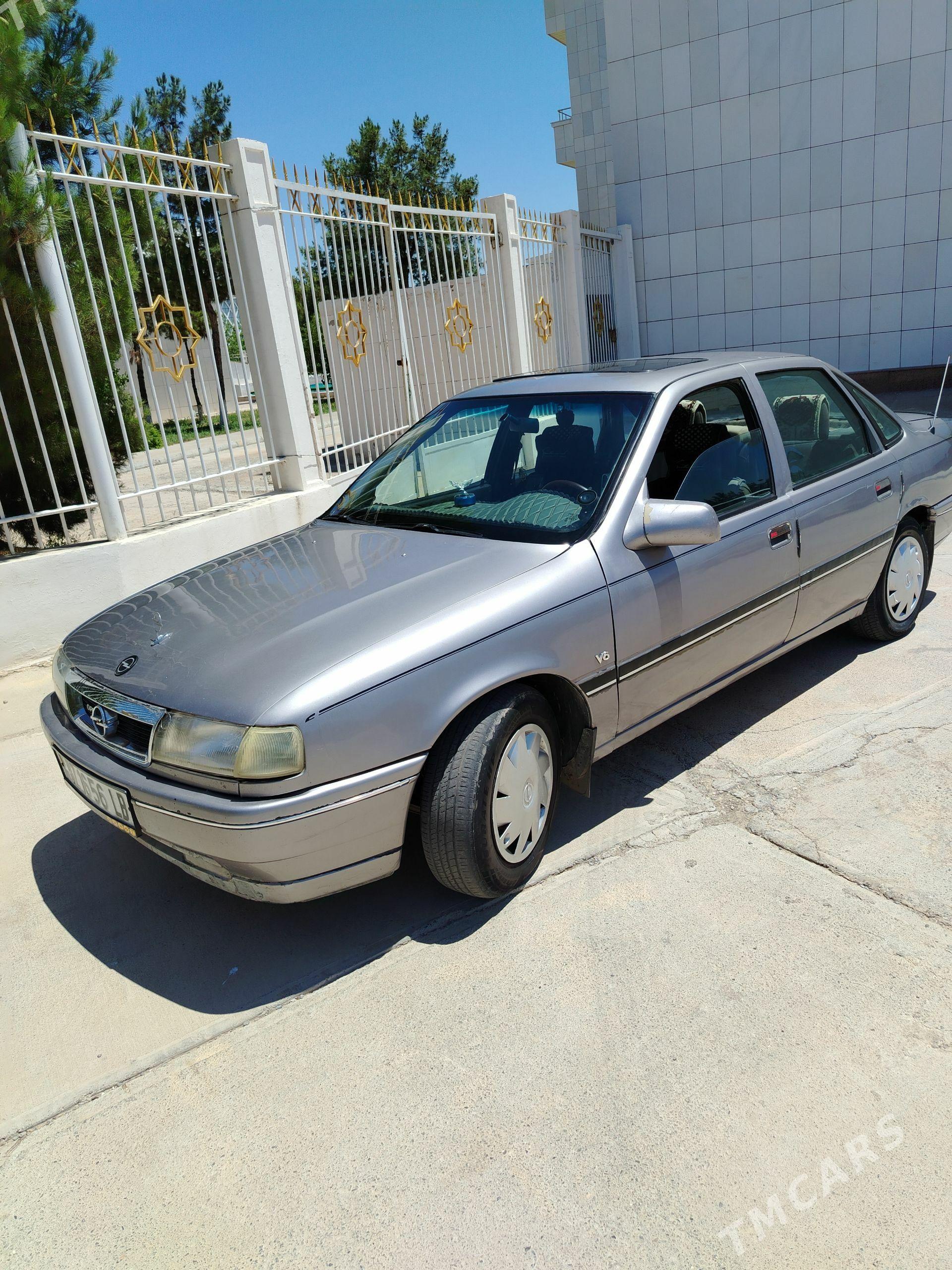 Opel Vectra 1988 - 33 000 TMT - Saýat - img 1