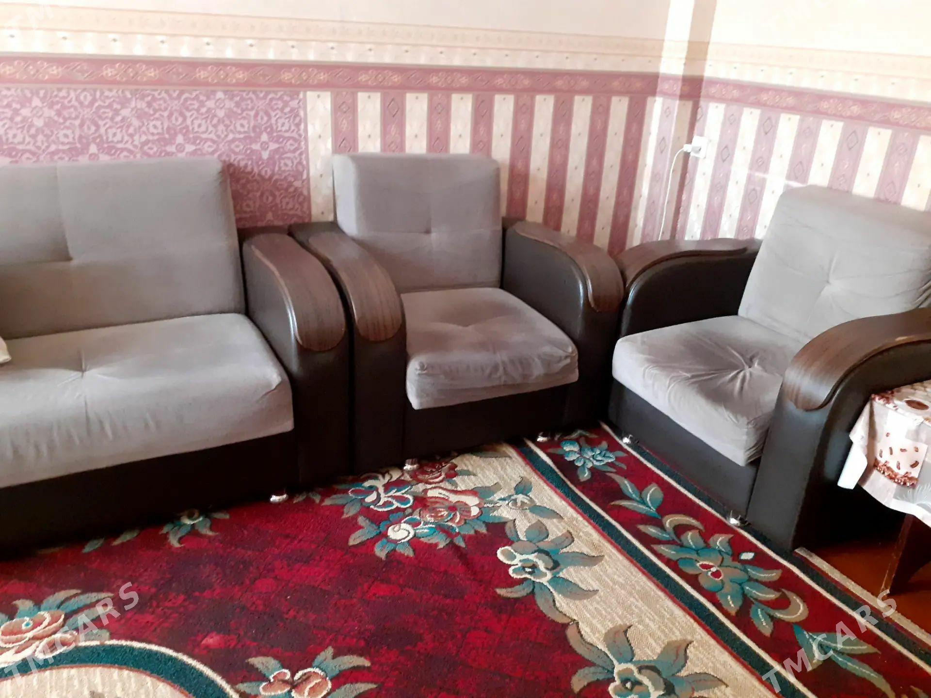 тройка диван+2 кресла,подушки - Aşgabat - img 1