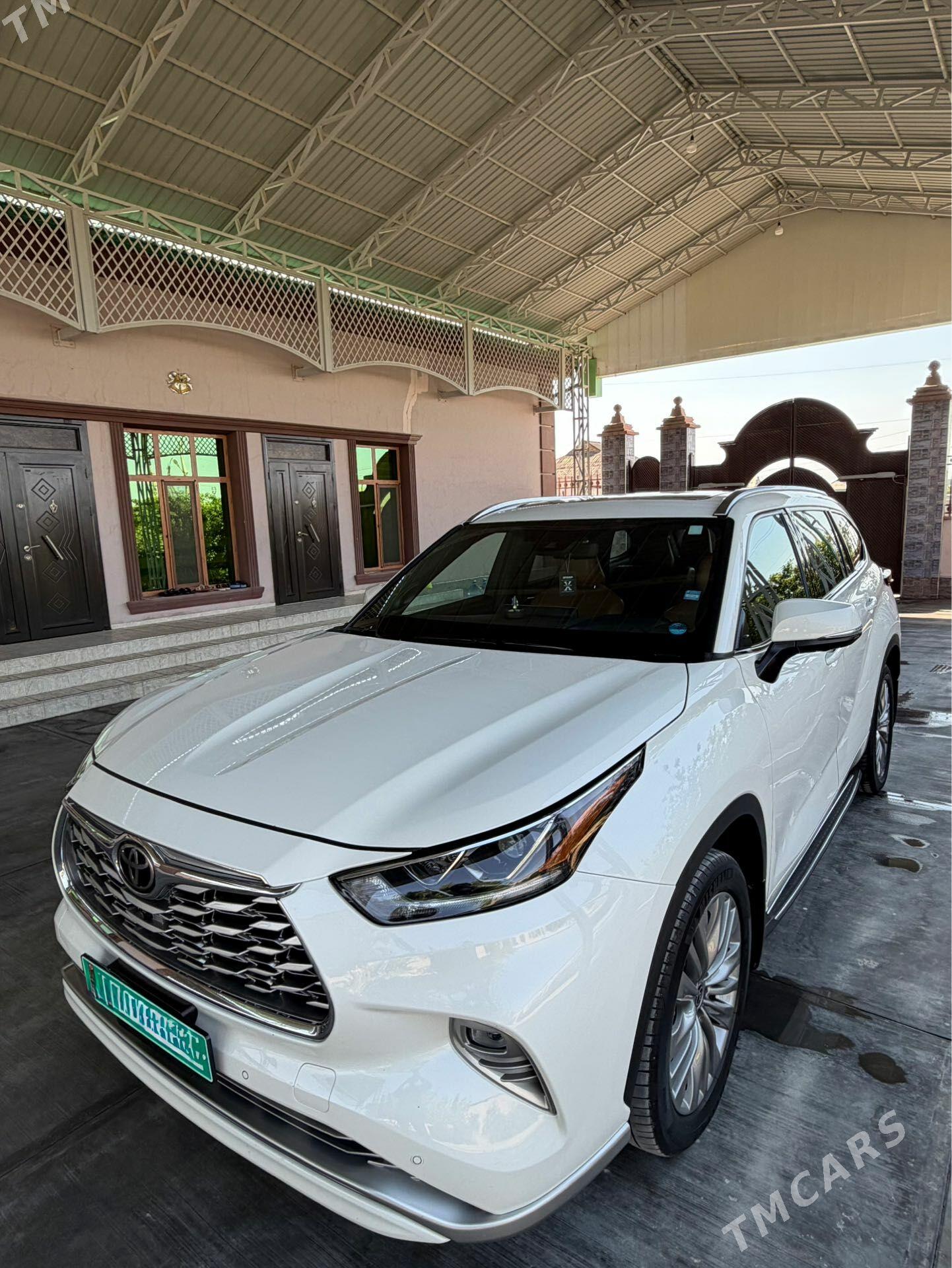 Toyota Highlander 2021 - 700 000 TMT - Aşgabat - img 1