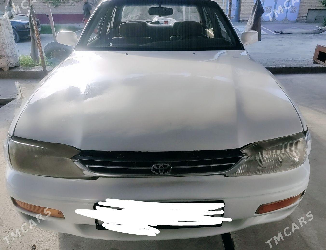 Toyota Camry 1993 - 63 000 TMT - Çärjew - img 1