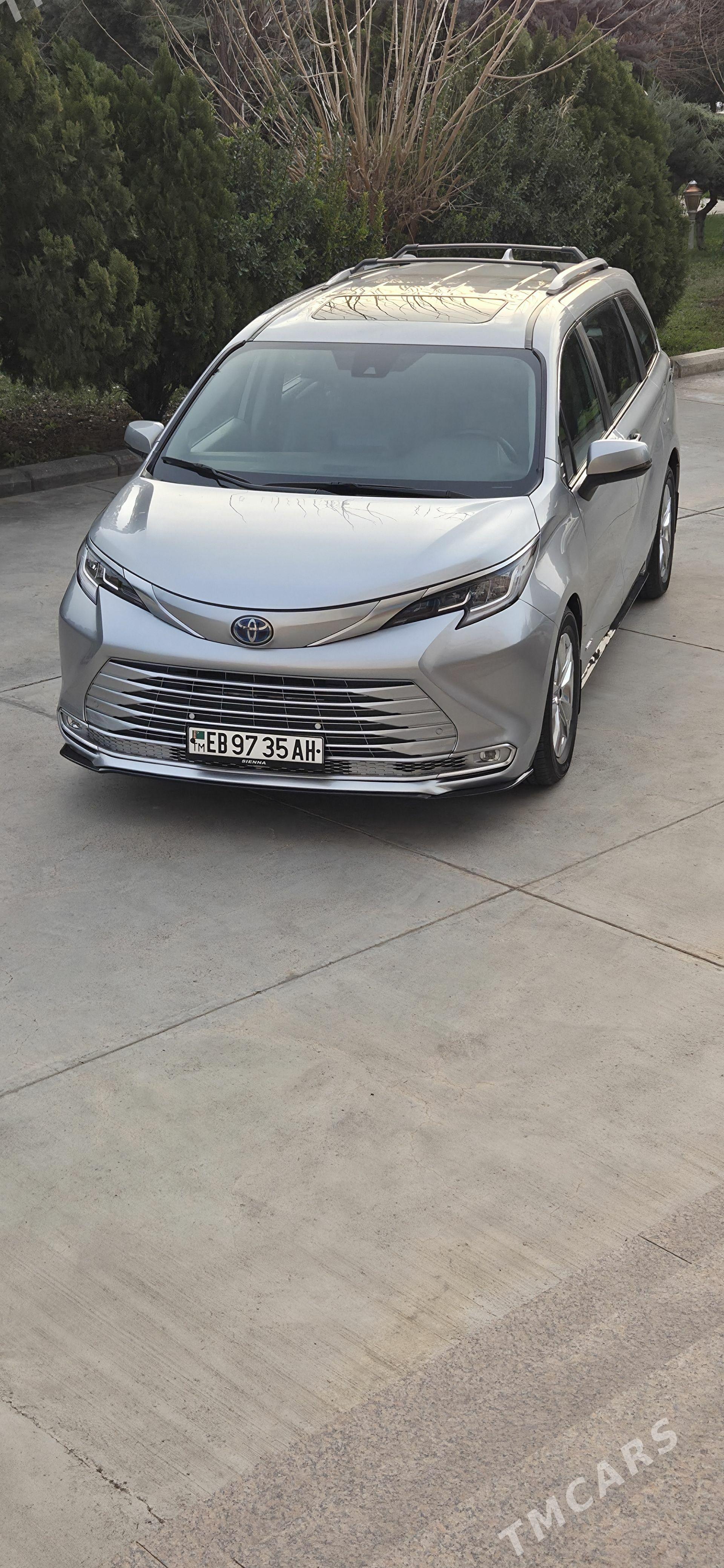 Toyota Sienna 2021 - 530 000 TMT - Чандыбиль шаёлы - img 1