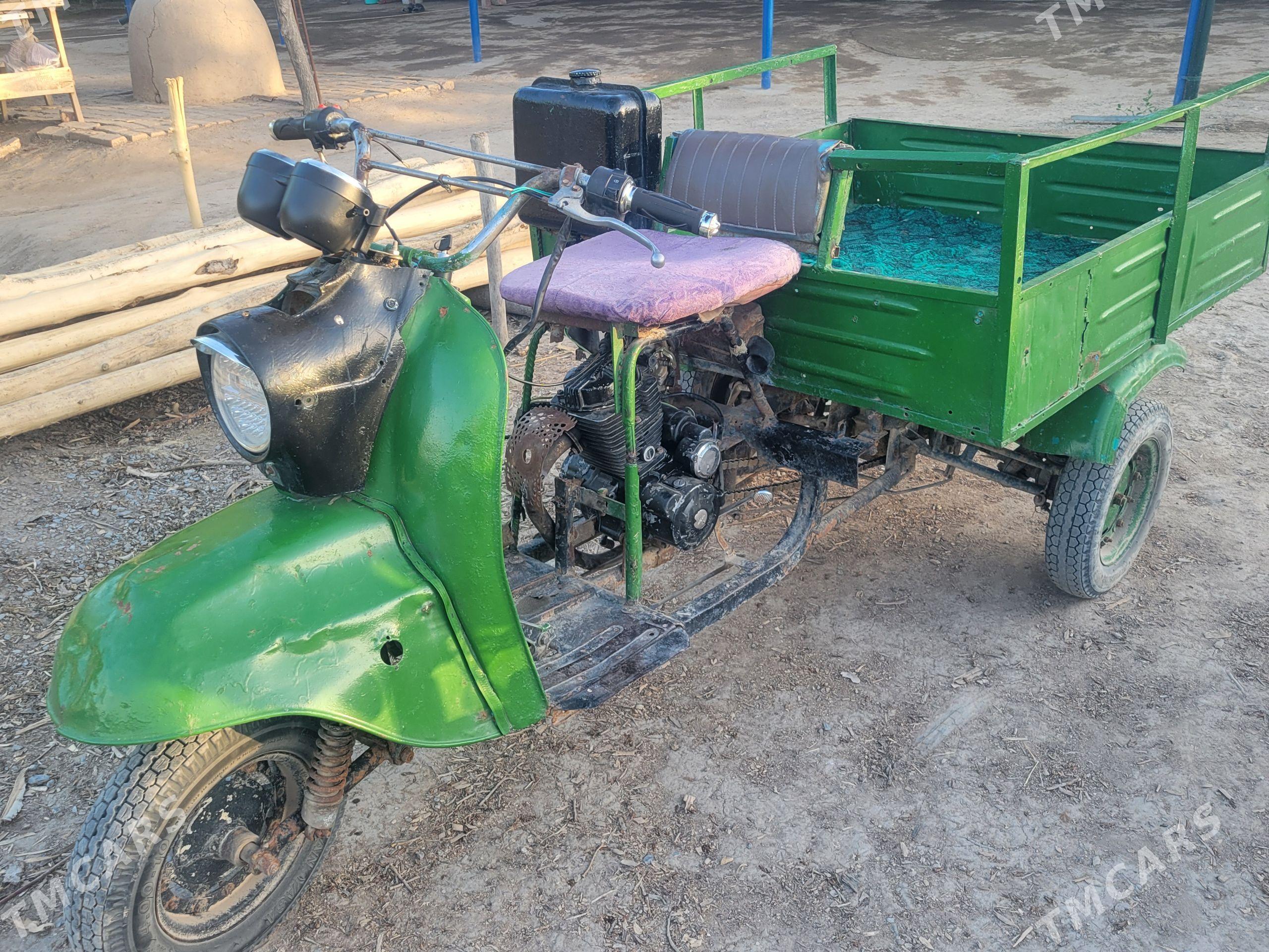MTZ T-28 1993 - 7 000 TMT - Гороглы (Тагта) - img 1