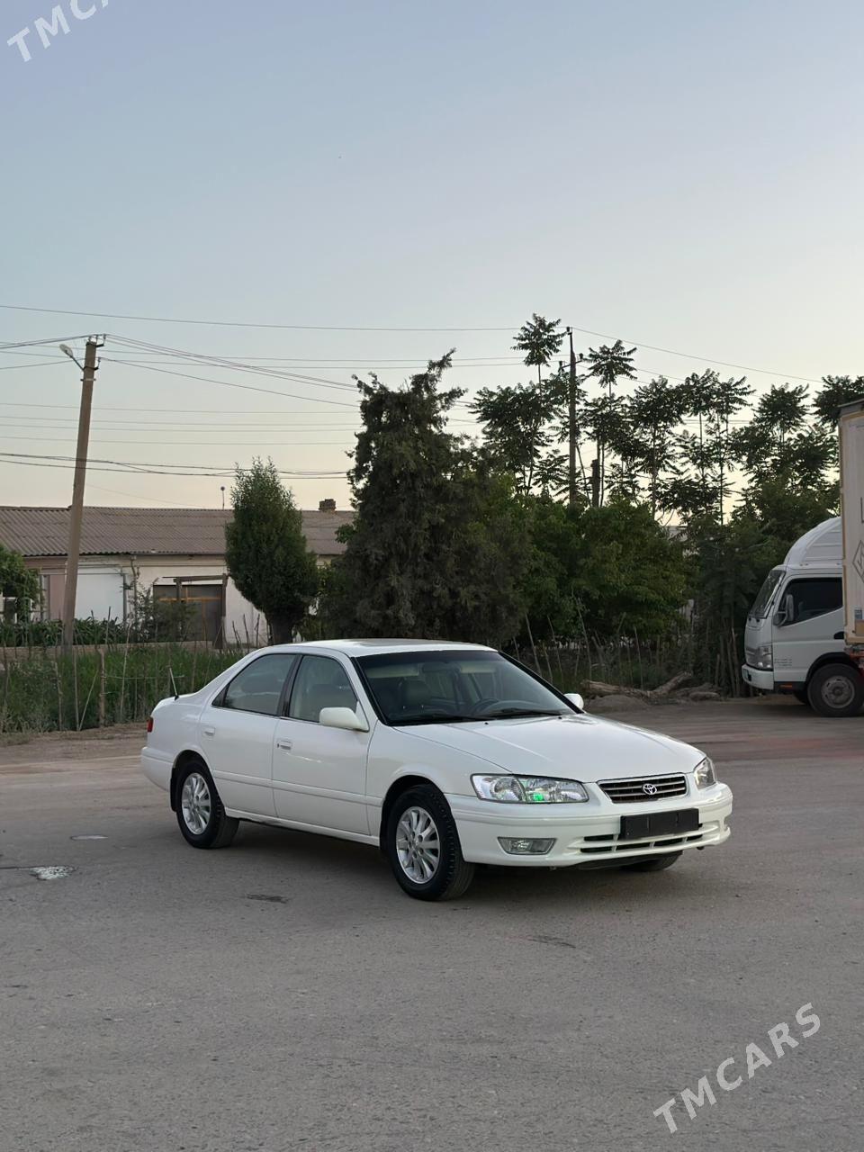 Toyota Camry 2001 - 170 000 TMT - Kerki - img 1