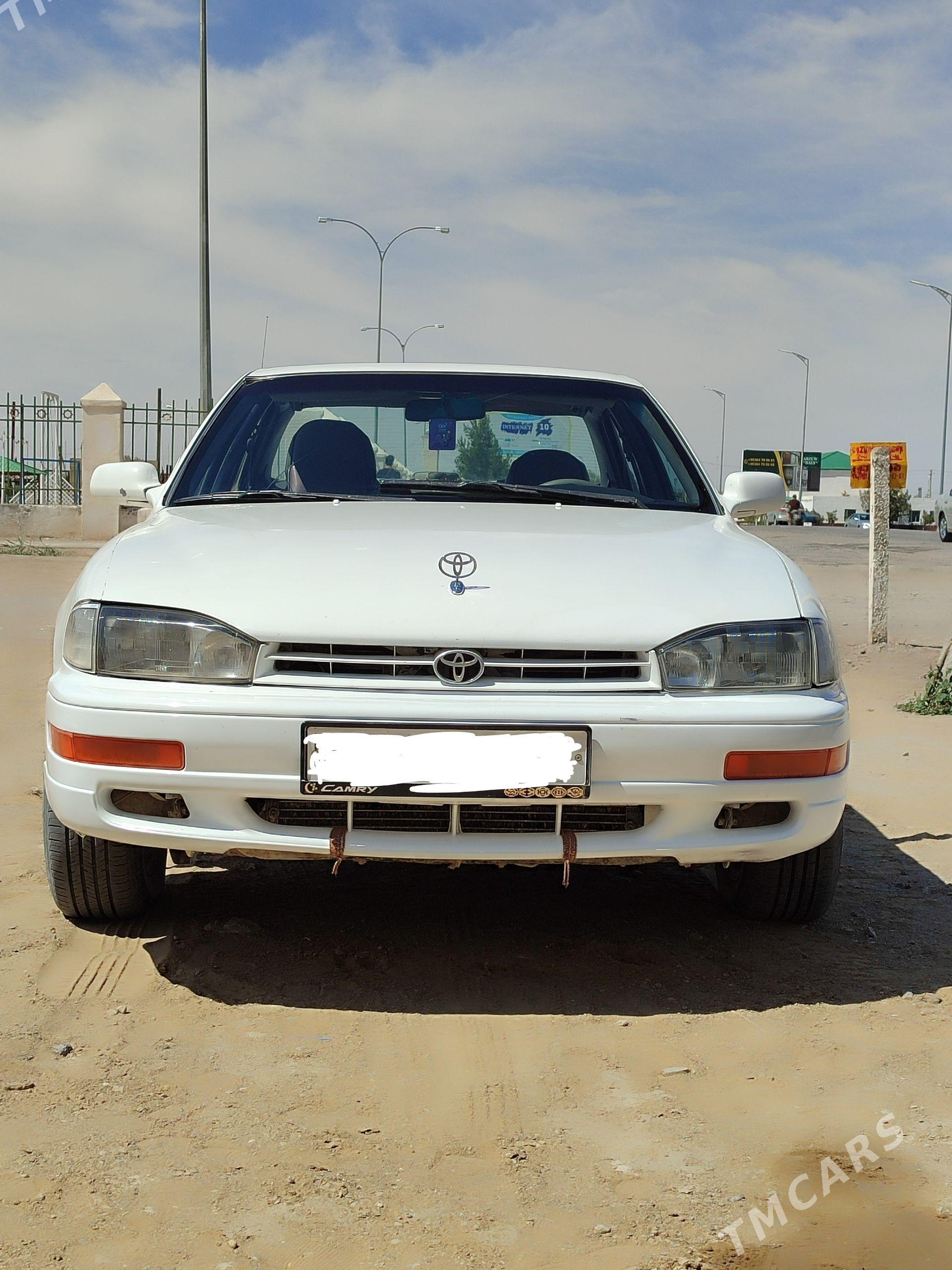 Toyota Camry 1992 - 100 000 TMT - Darganata - img 1