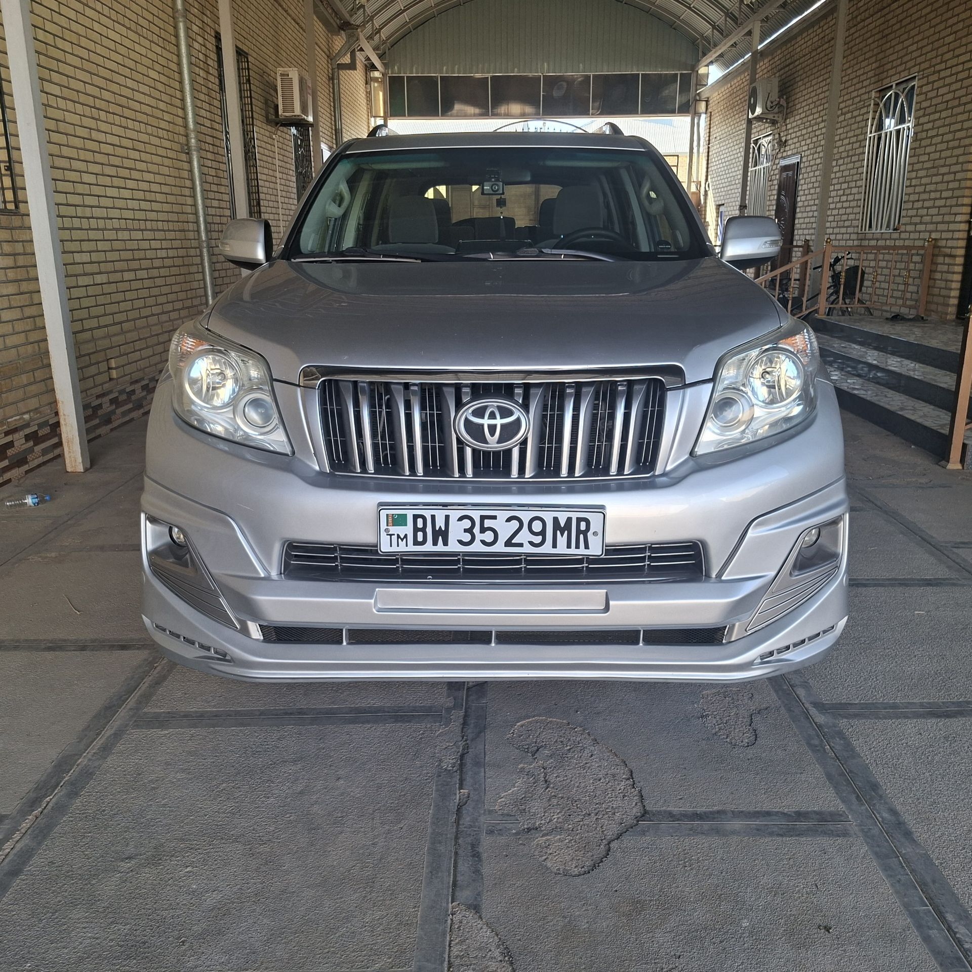 Toyota Land Cruiser Prado 2011 - 535 000 TMT - Wekilbazar - img 1