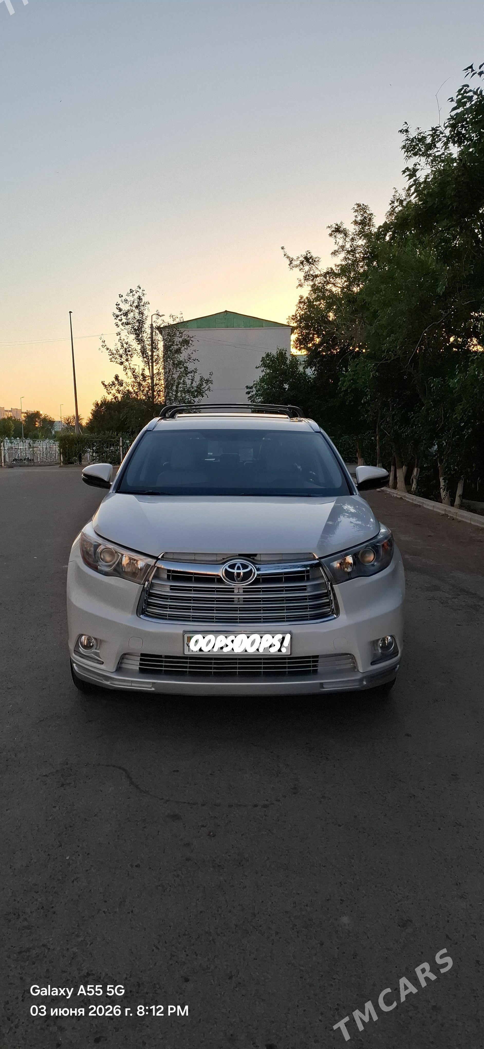 Toyota Highlander 2016 - 520 000 TMT - Дашогуз - img 1