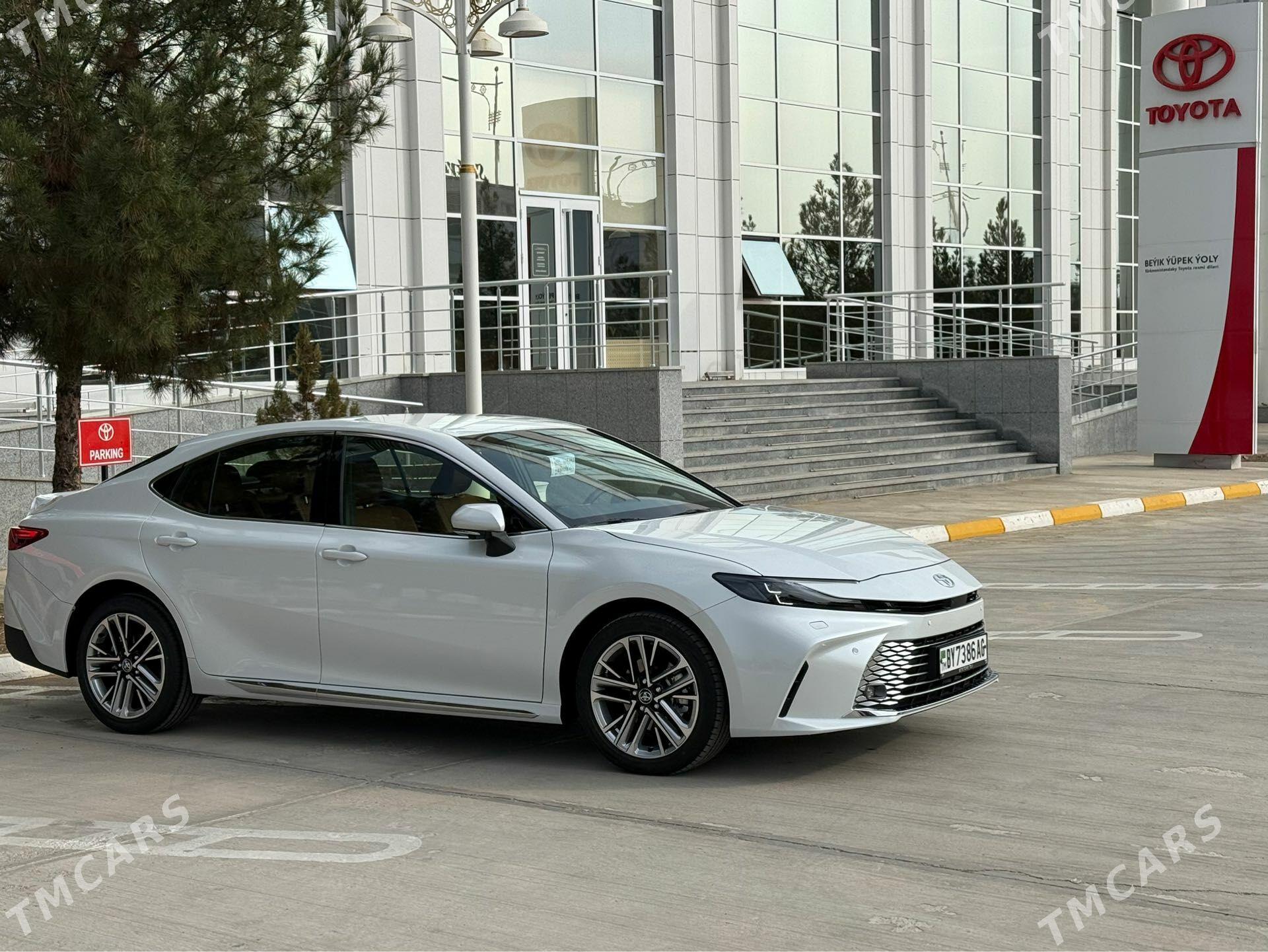 Toyota Camry 2025 - 650 000 TMT - ул. Подвойского (Битарап Туркменистан шаёлы) - img 1