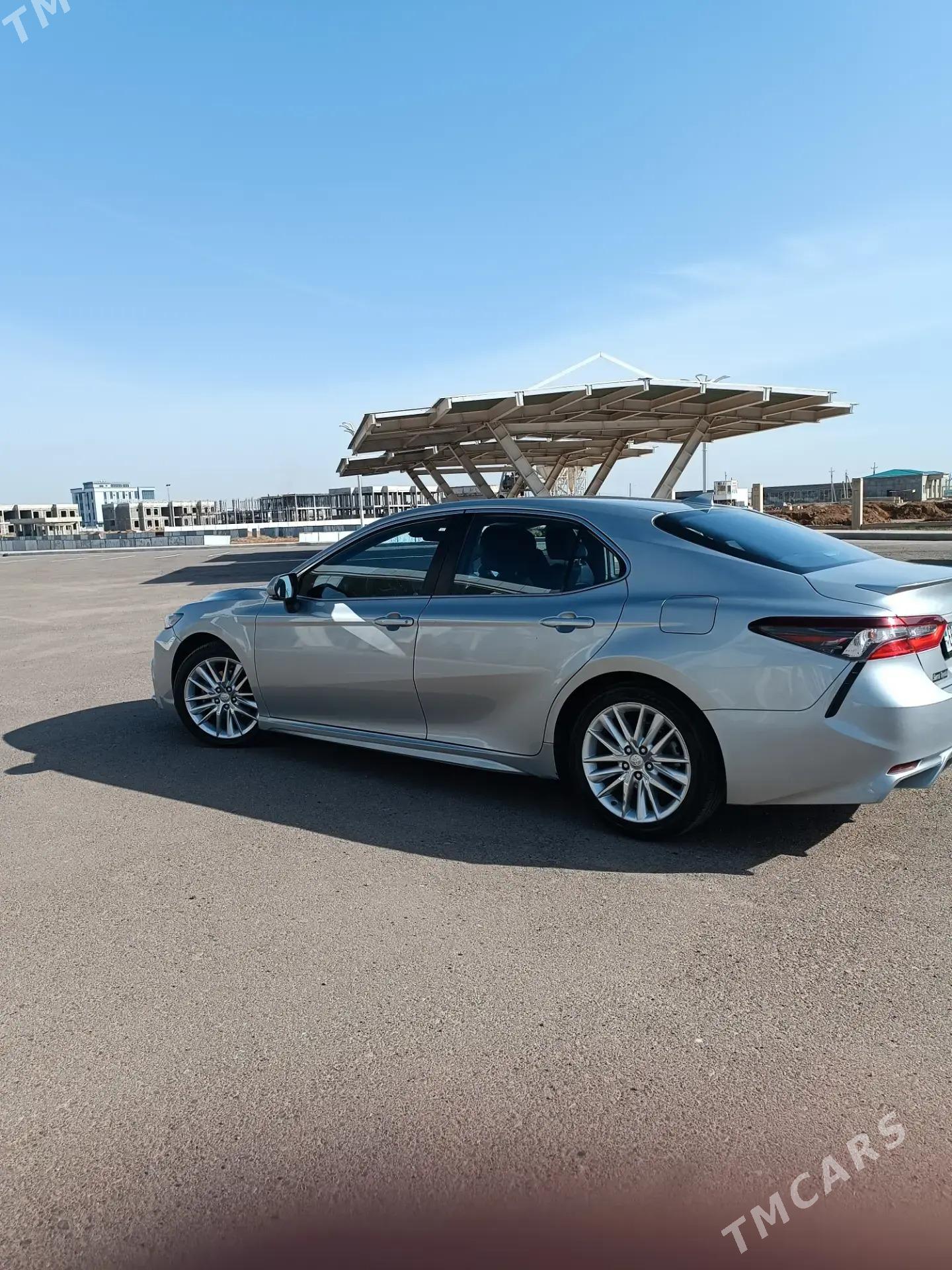 Toyota Camry 2022 - 350 000 TMT - Ёлётен - img 1