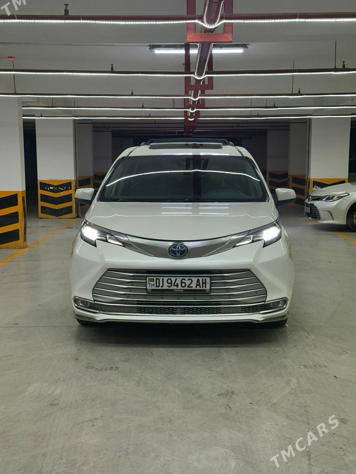 Toyota Sienna 2021 - 460 000 TMT - Ашхабад - img 1