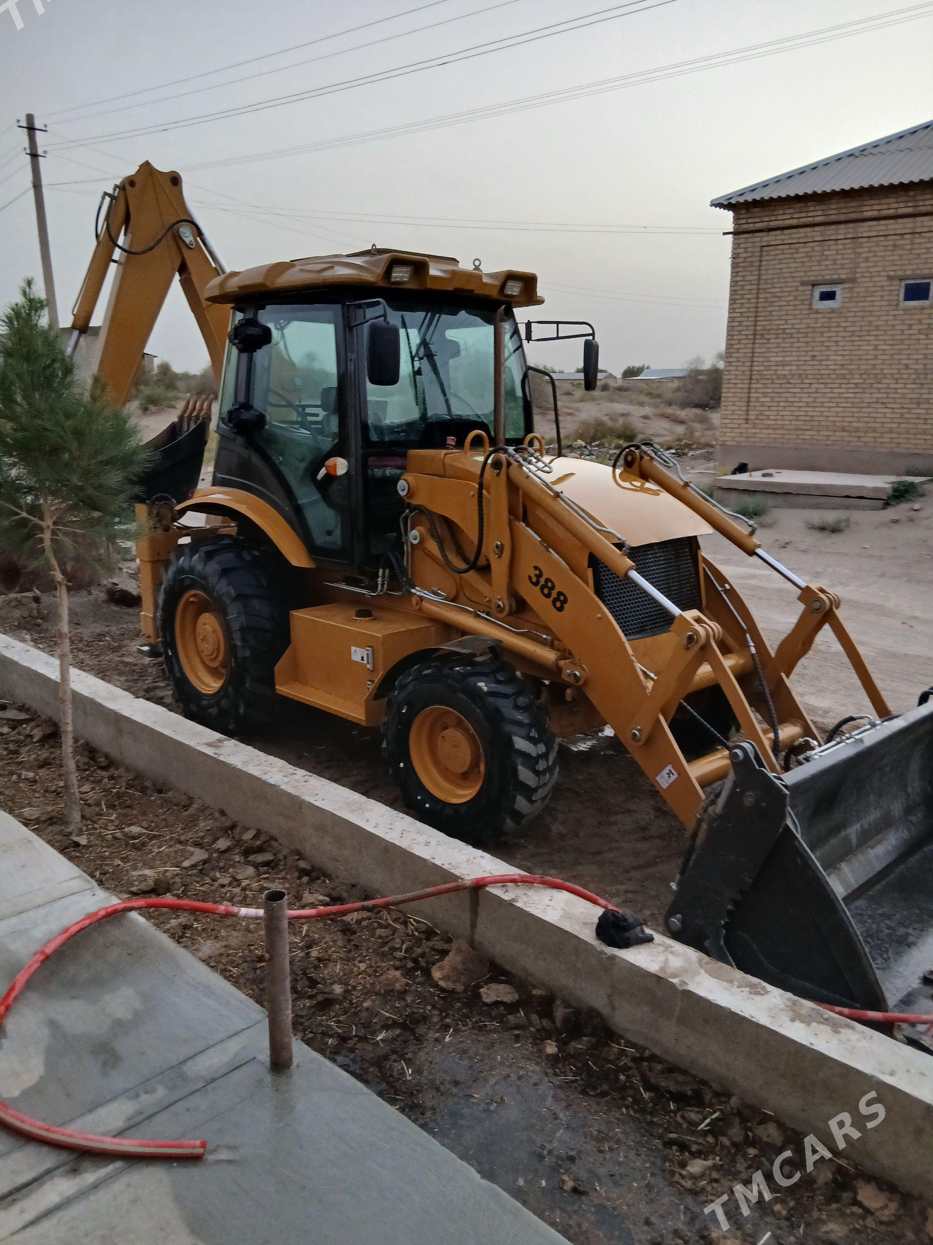 JCB 3CX ECO 2025 - 640 000 TMT - Farap - img 1
