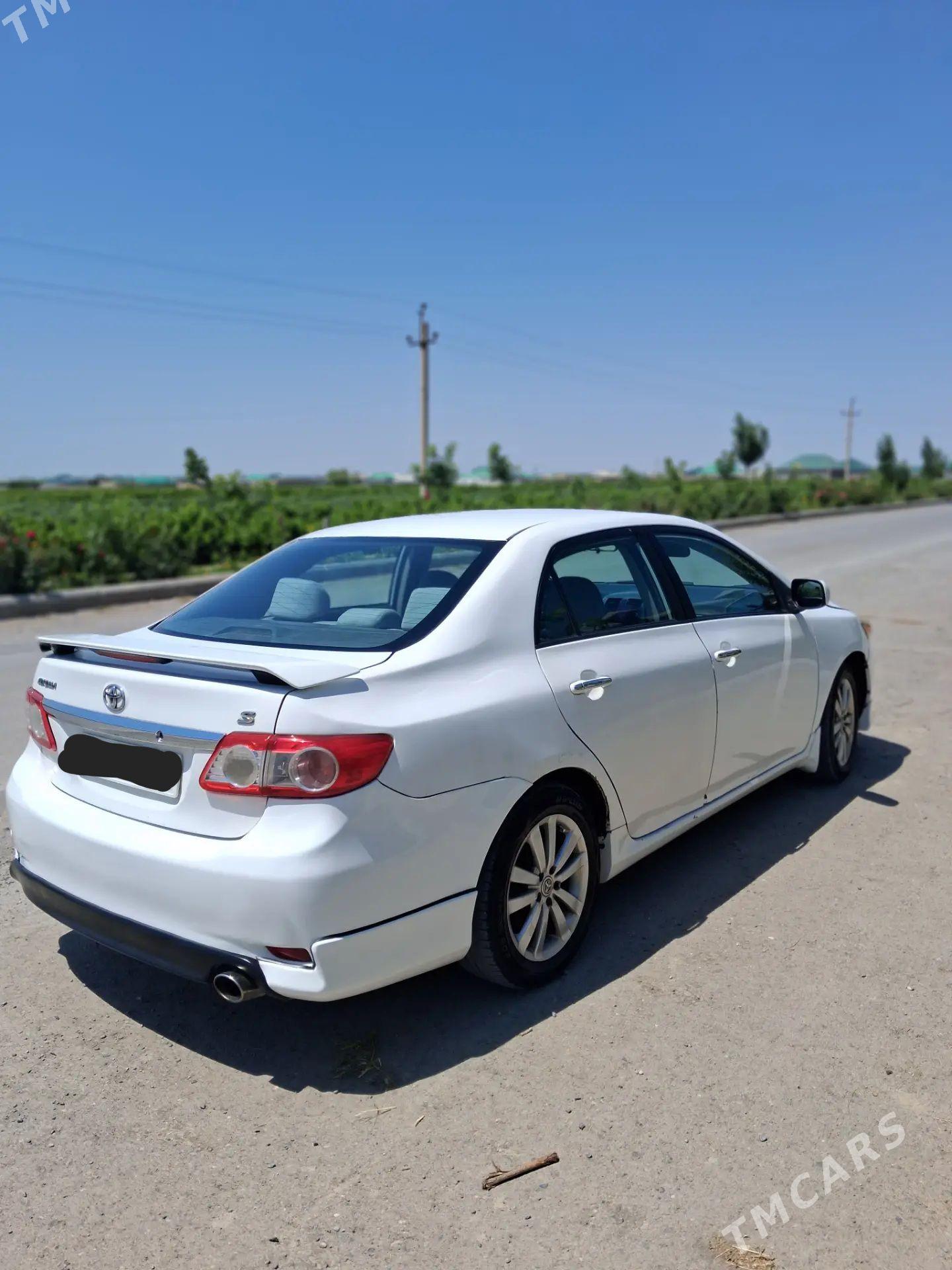 Toyota Corolla 2011 - 155 000 TMT - Гёкдепе - img 1