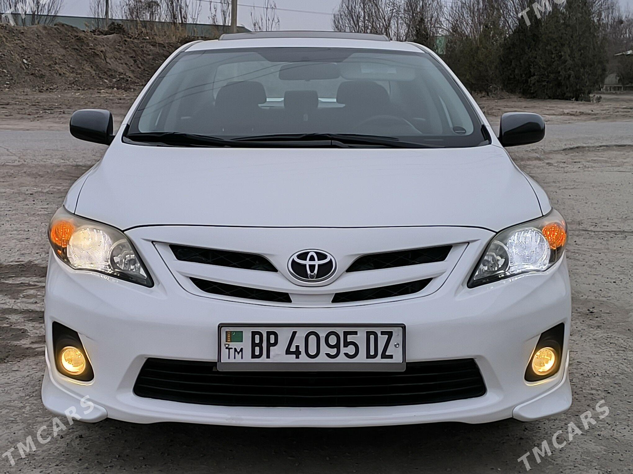 Toyota Corolla 2011 - 200 000 TMT - Daşoguz - img 1