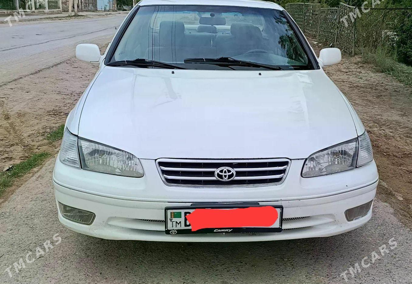 Toyota Camry 2001 - 137 000 TMT - Ашхабад - img 1