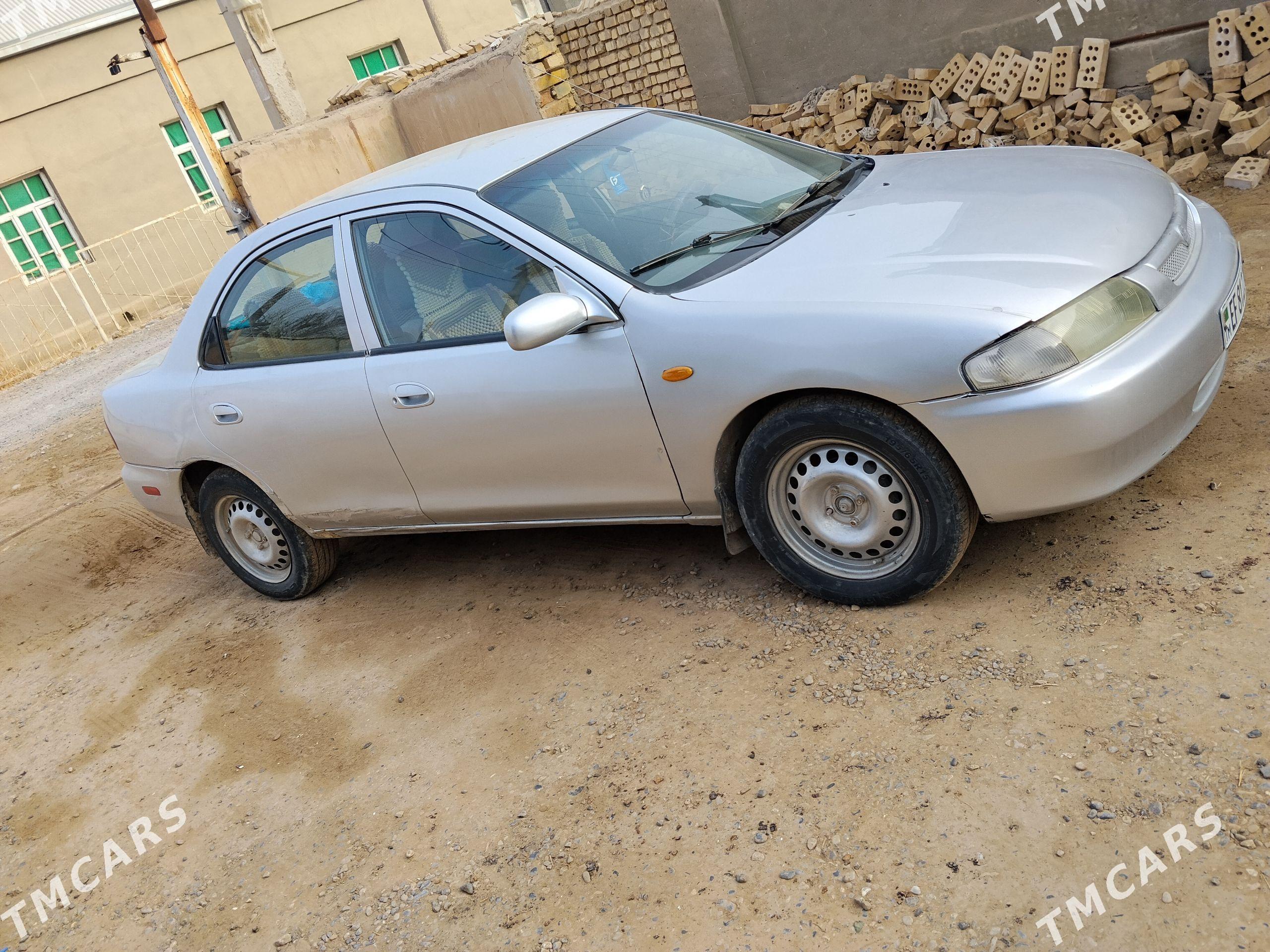 Mazda Mazda3 1998 - 26 000 TMT - Мары - img 1