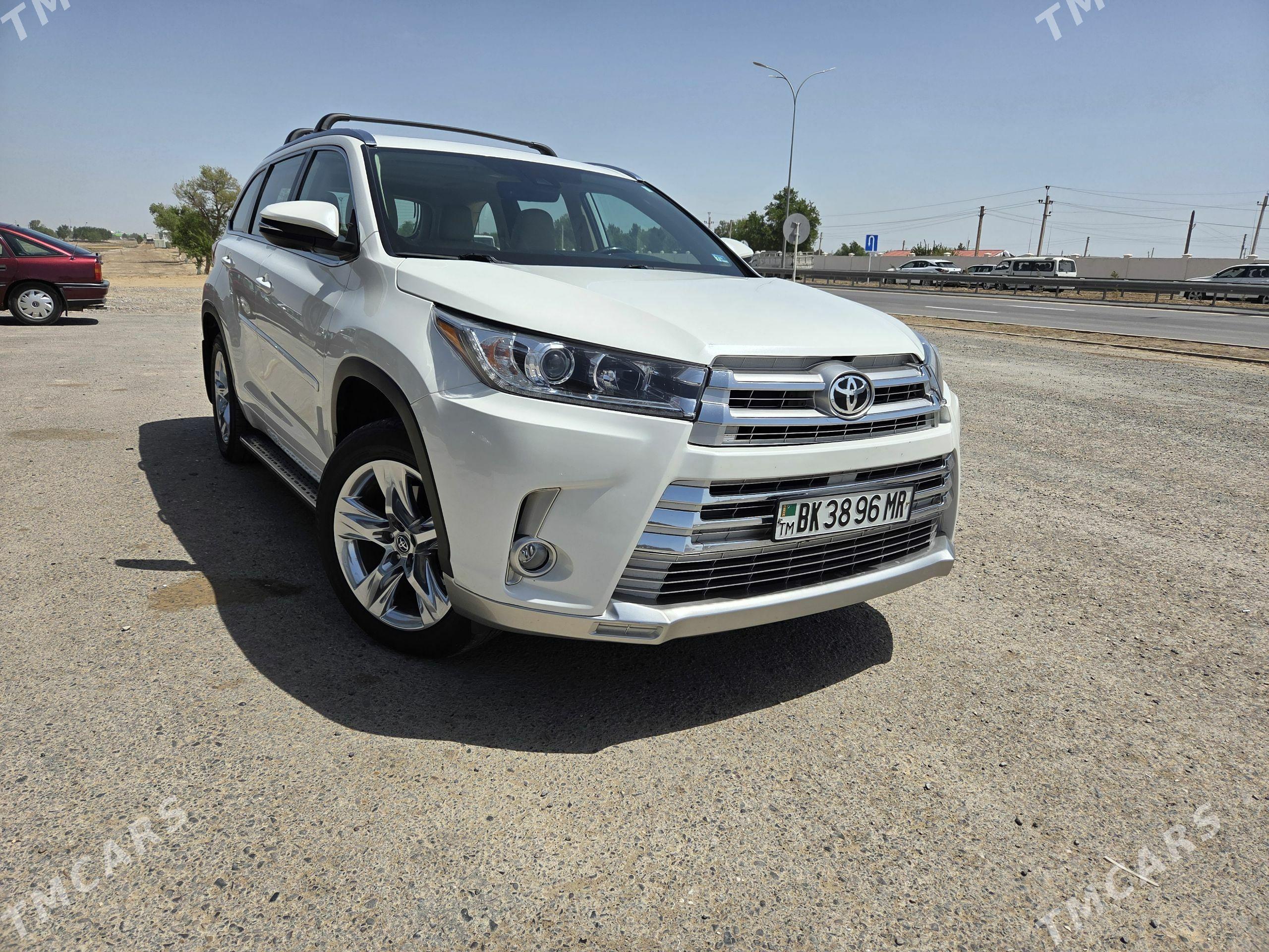 Toyota Highlander 2018 - 542 000 TMT - Baýramaly - img 1