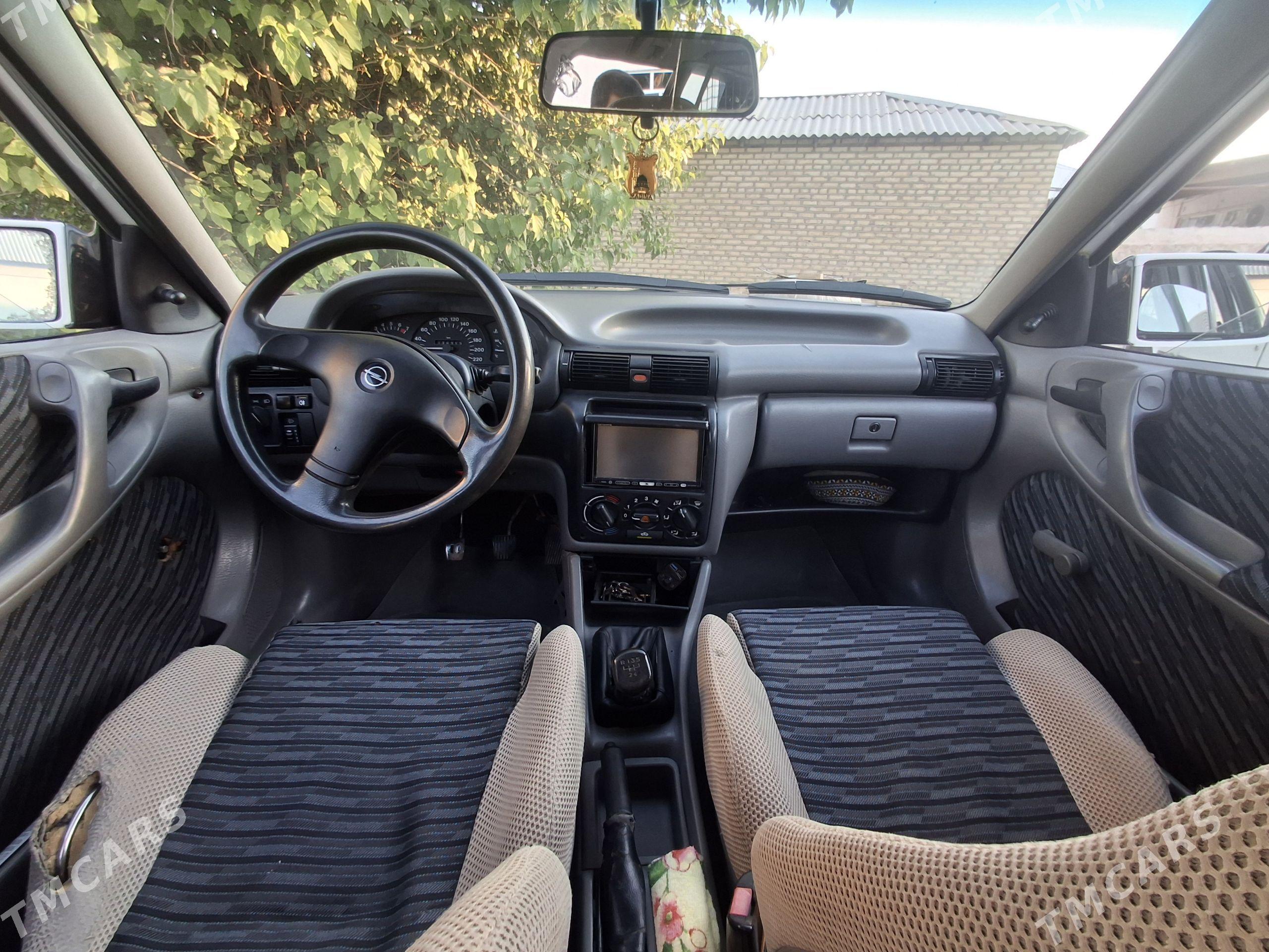 Opel Astra 1992 - 56 000 TMT - Мары - img 1