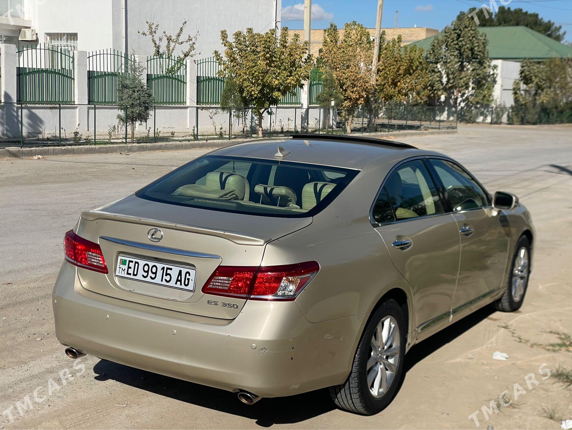 Lexus ES 350 2011 - 315 000 TMT - Podwoýski köç. (Bitarap Türkmenistan şaýoly) - img 1