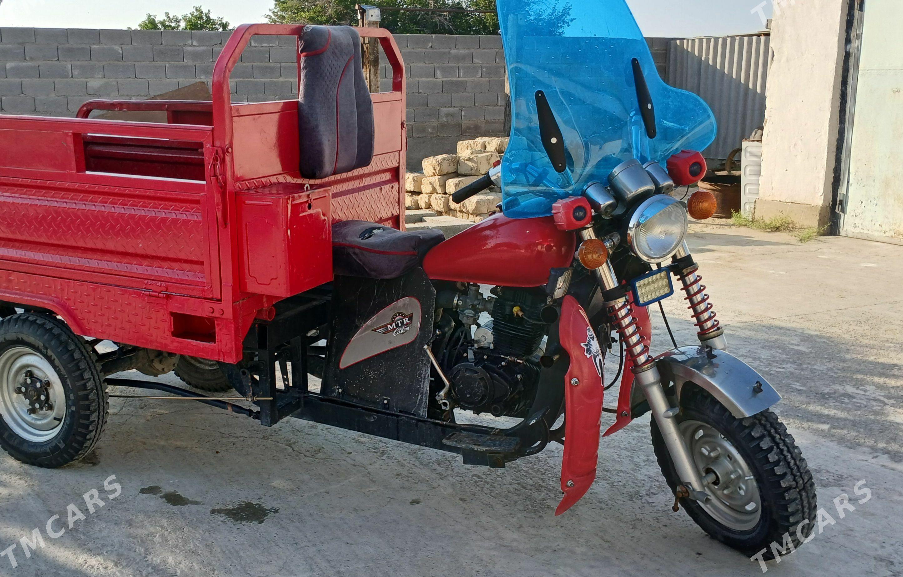 Fekon FK200-14G 2018 - 15 000 TMT - Bäherden - img 1