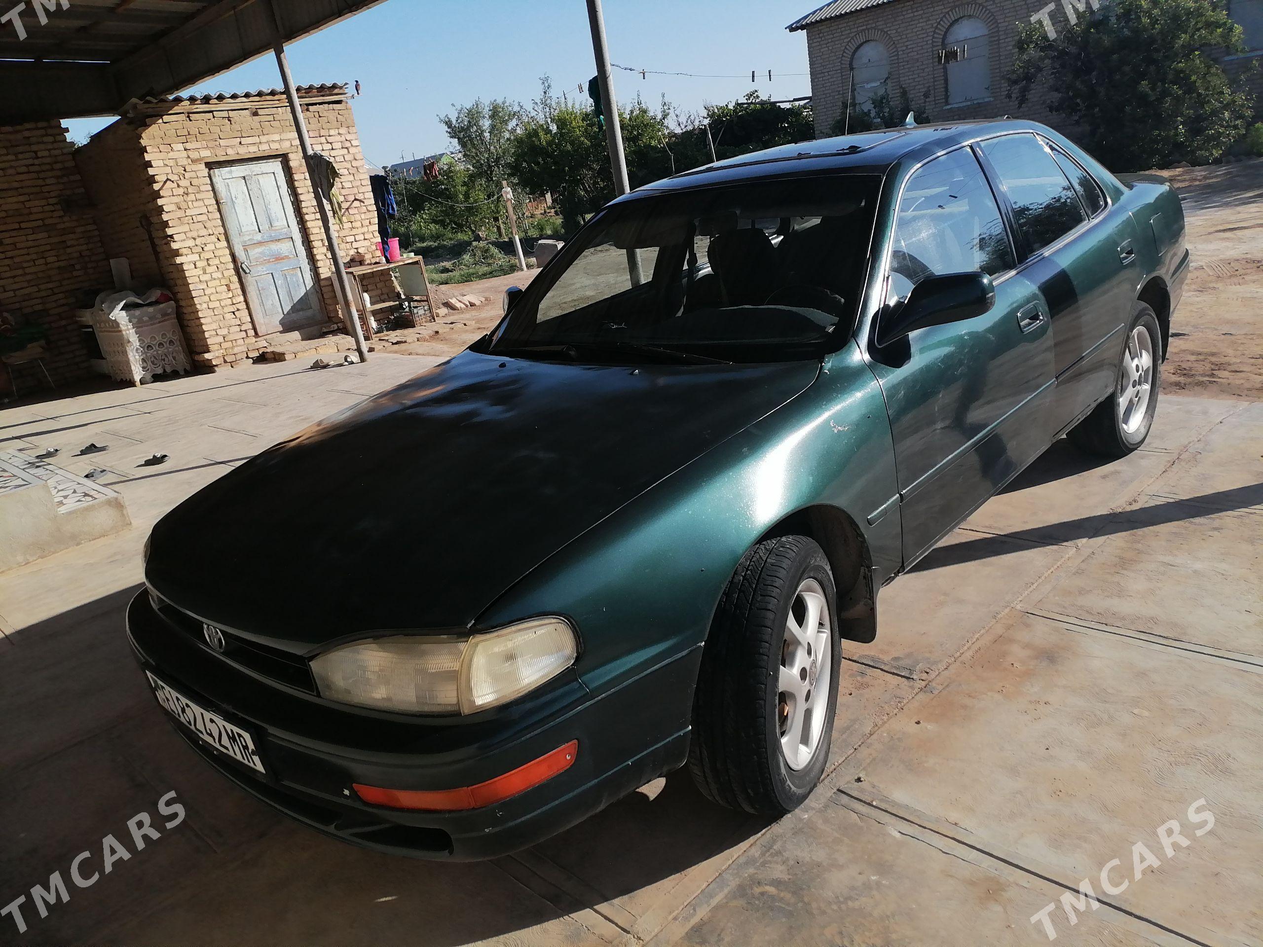 Toyota Camry 1993 - 90 000 TMT - Türkmengala - img 1