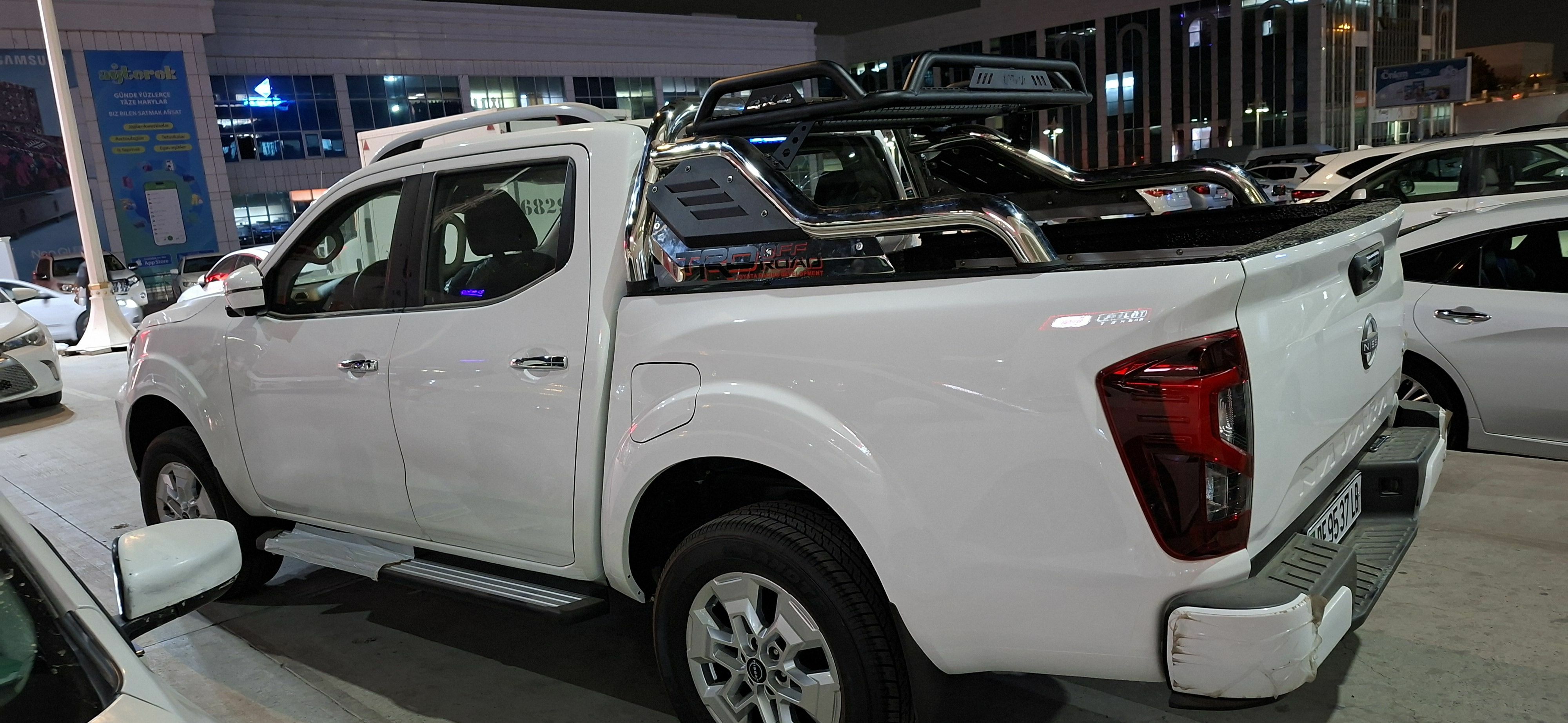 Nissan Navara duga 13 000 TMT - Ашхабад - img 1