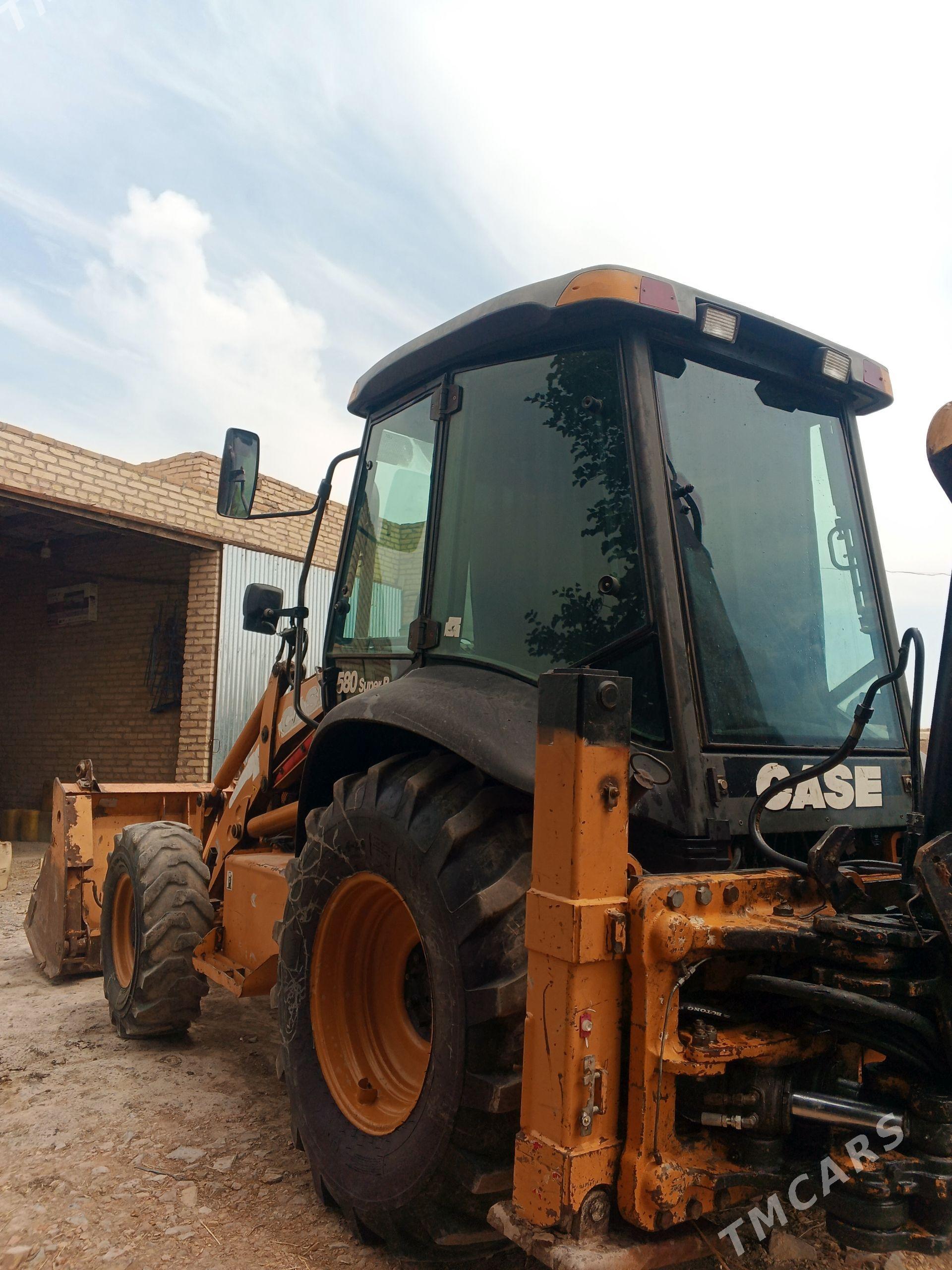 JCB 4CX ECO 2008 - 410 000 TMT - Dänew - img 1