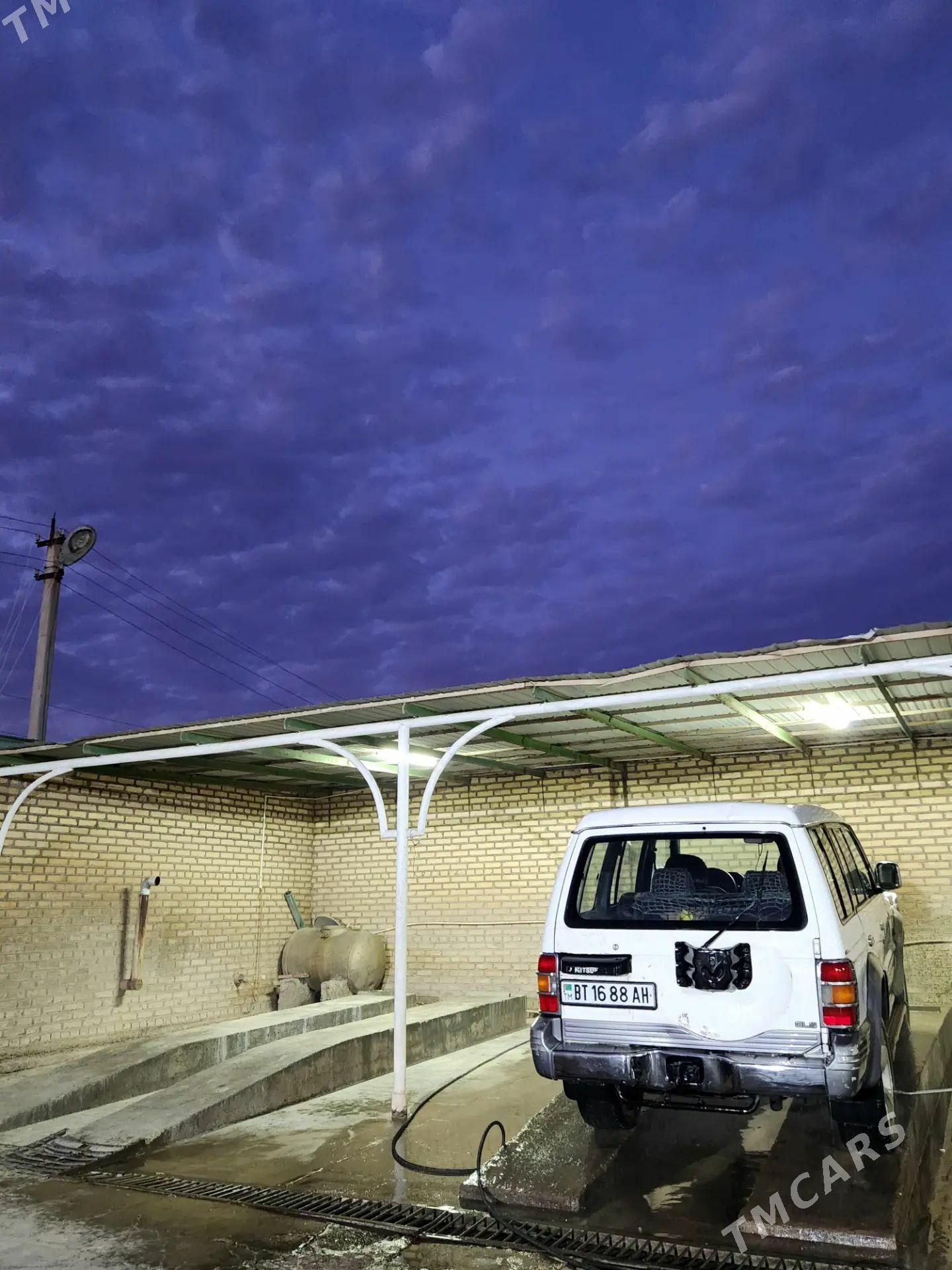 Mitsubishi Pajero 1998 - 90 000 TMT - Серахс - img 1