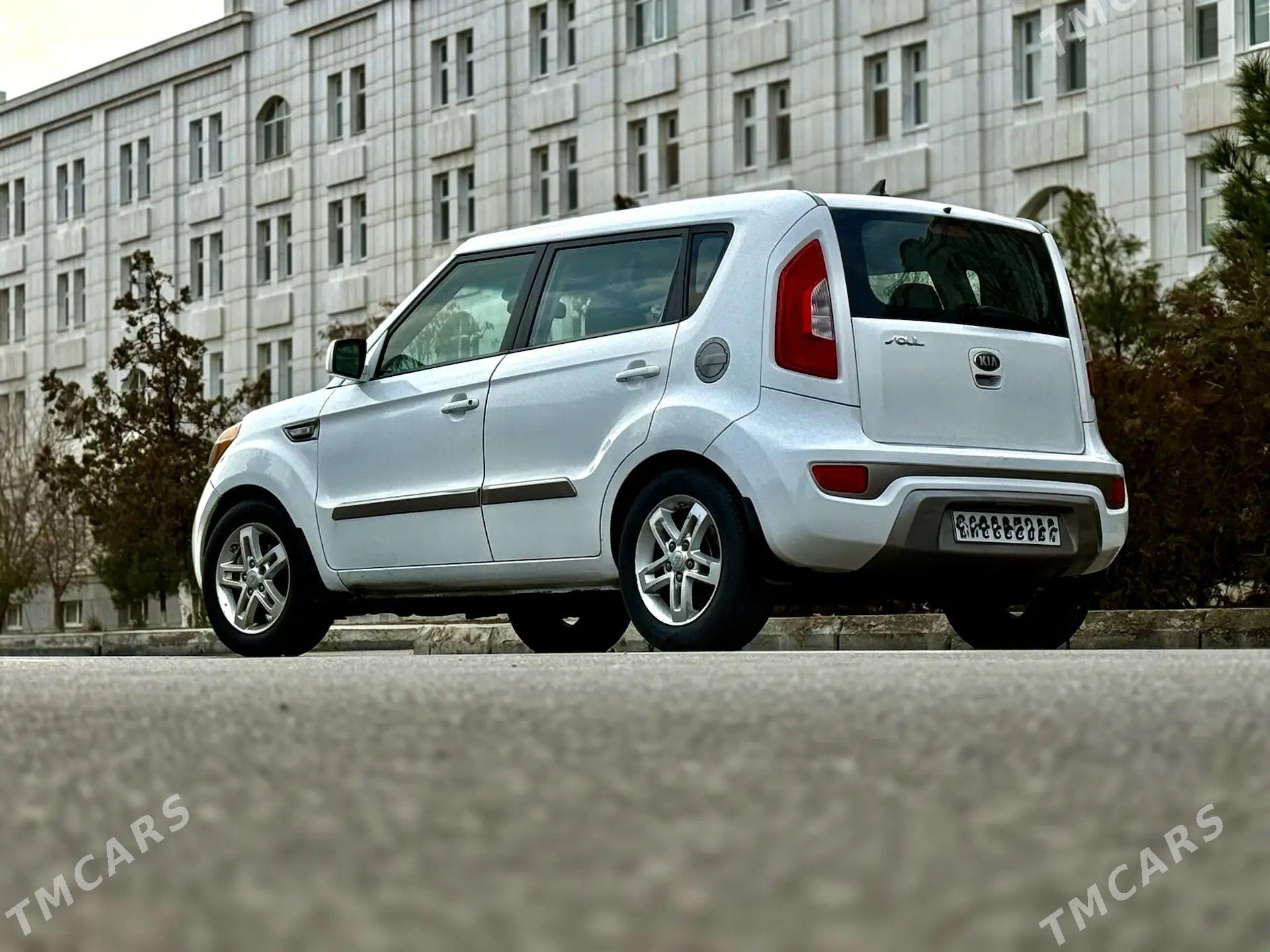 Kia Soul 2012 - 145 000 TMT - 11 мкр - img 1