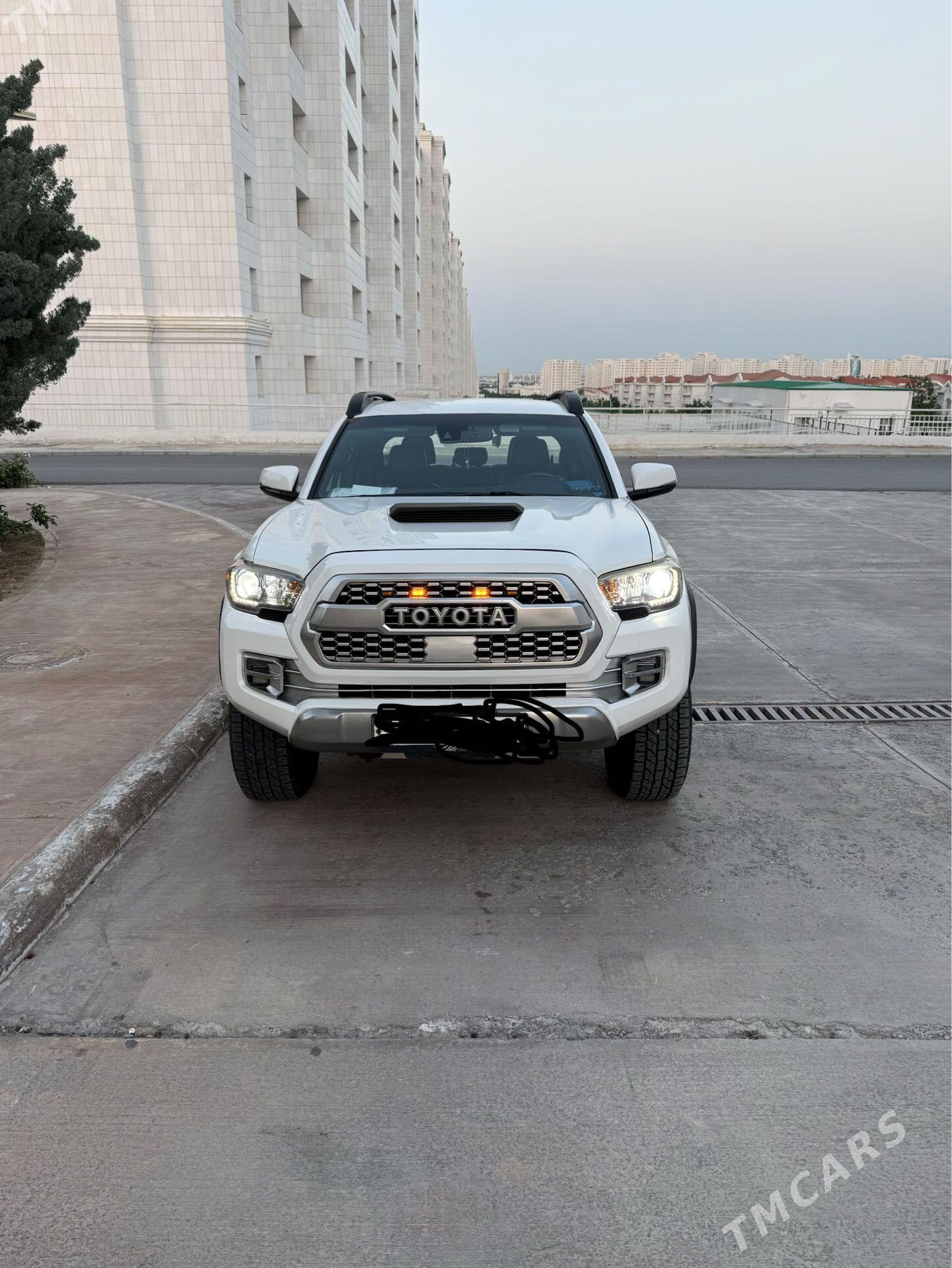 Toyota Tacoma 2018 - 409 500 TMT - 15-nji tapgyr - img 1