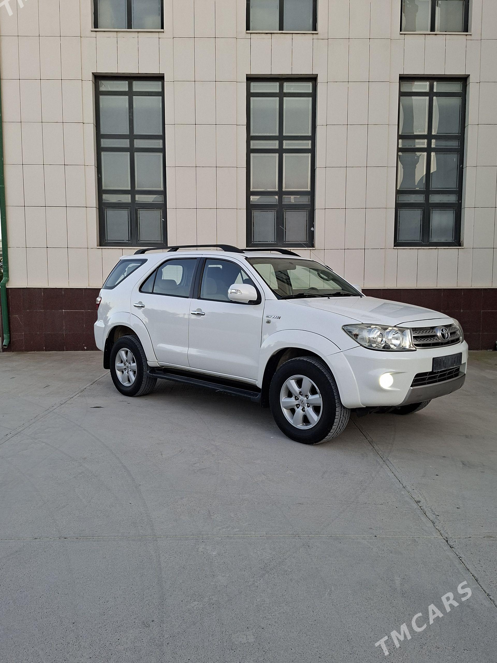 Toyota 4Runner 2010 - 360 000 TMT - Gökdepe - img 1