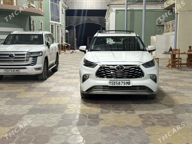 Toyota Highlander 2021 - 680 000 TMT - Мары - img 1