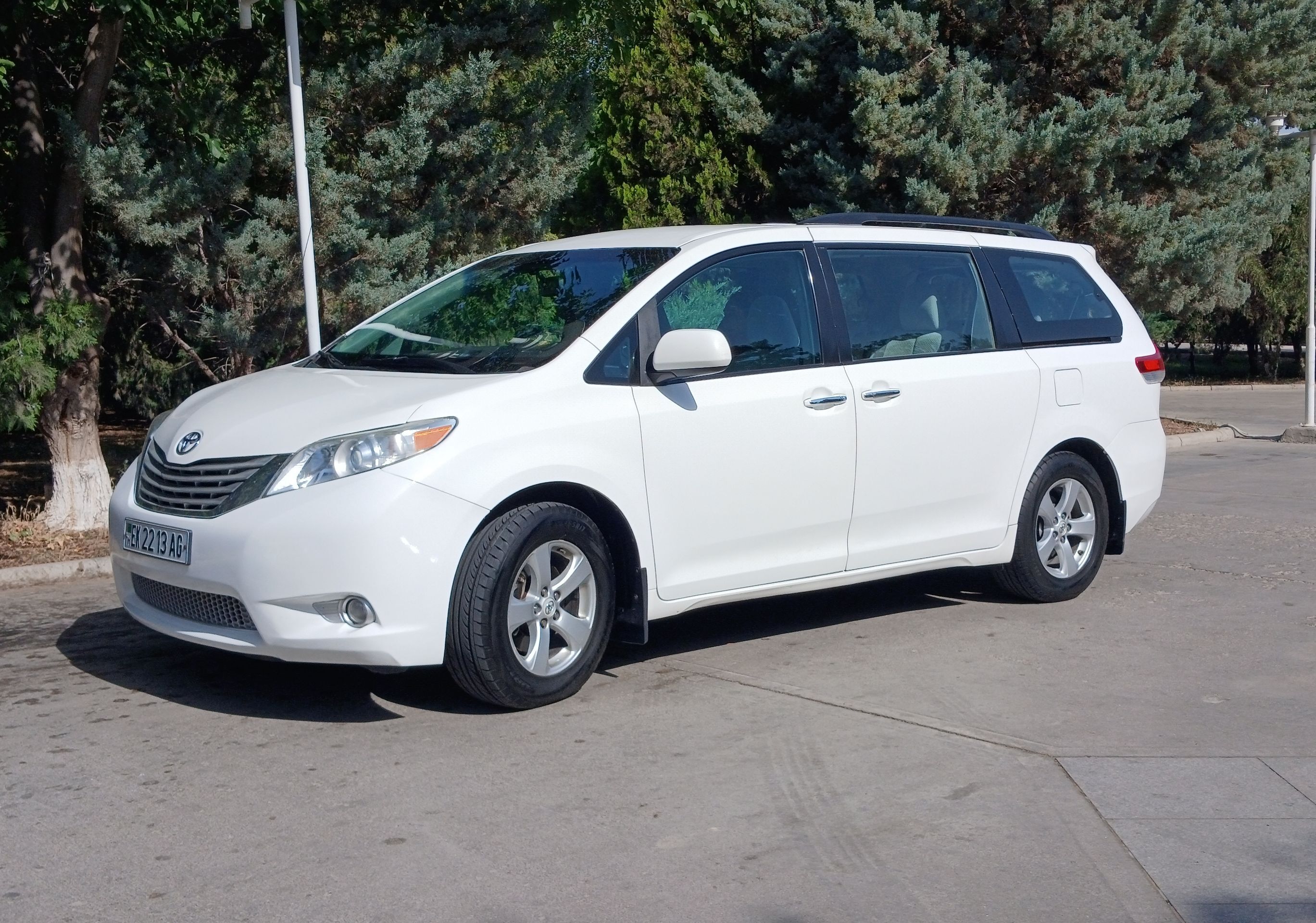Toyota Sienna 2011 - 320 000 TMT - Ашхабад - img 1