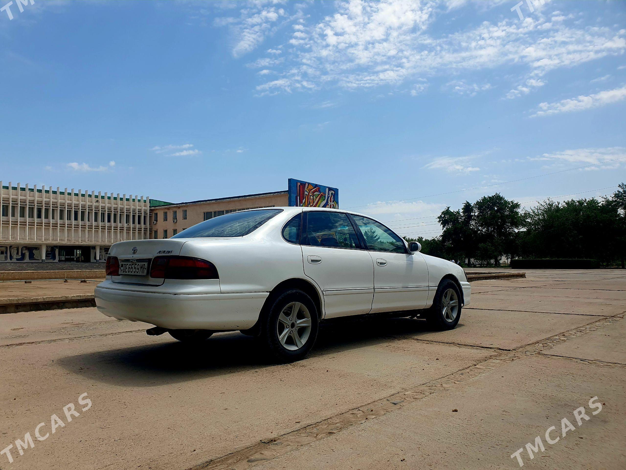 Toyota Avalon 1998 - 146 000 TMT - Мары - img 1